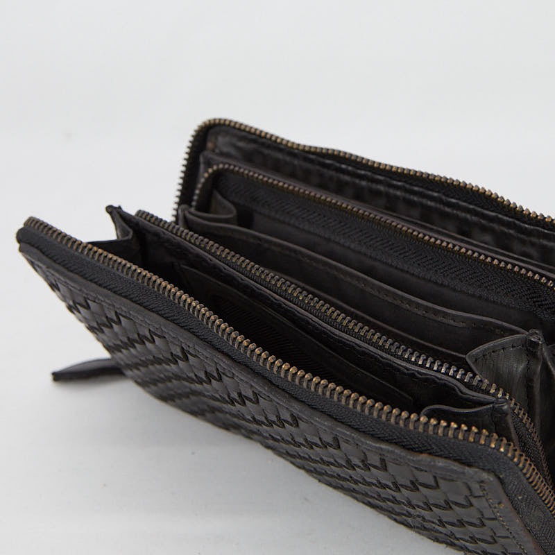 HNDWALLET01 - Women's wallet in Garment Dyed buffalo - HUNDRED100®