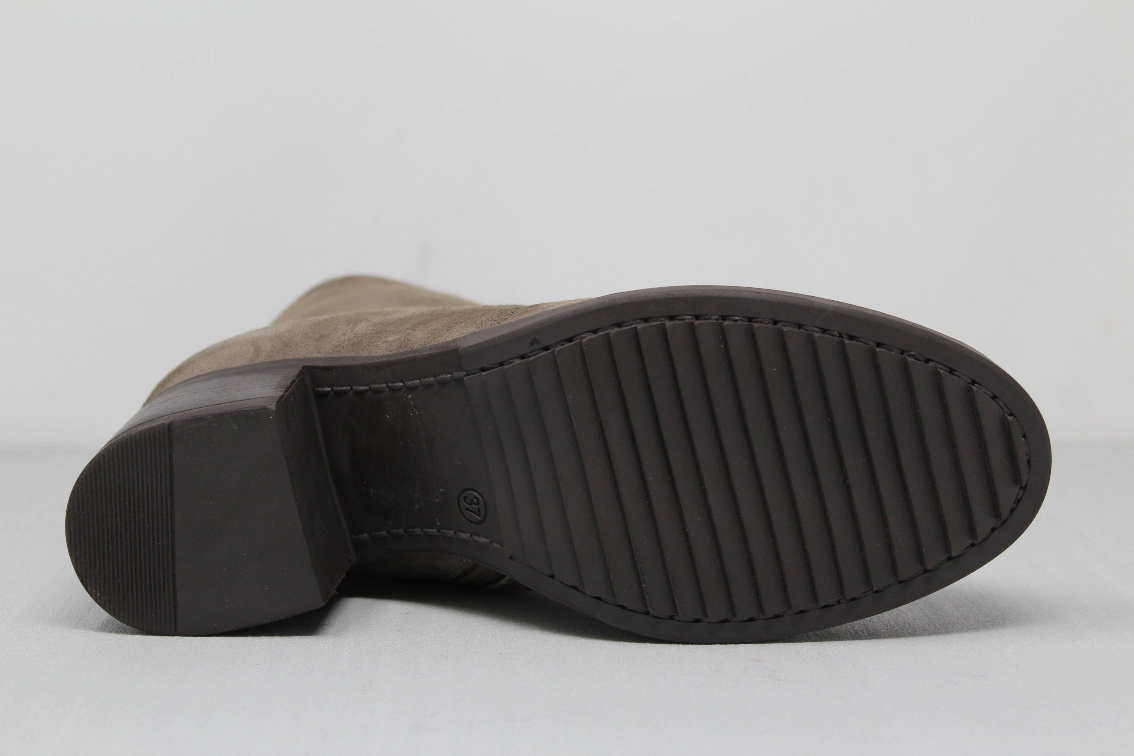 W6017 - SAMPLE - HUNDRED100®