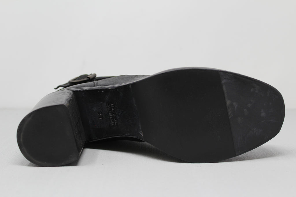 W6042 - SAMPLE - HUNDRED100®