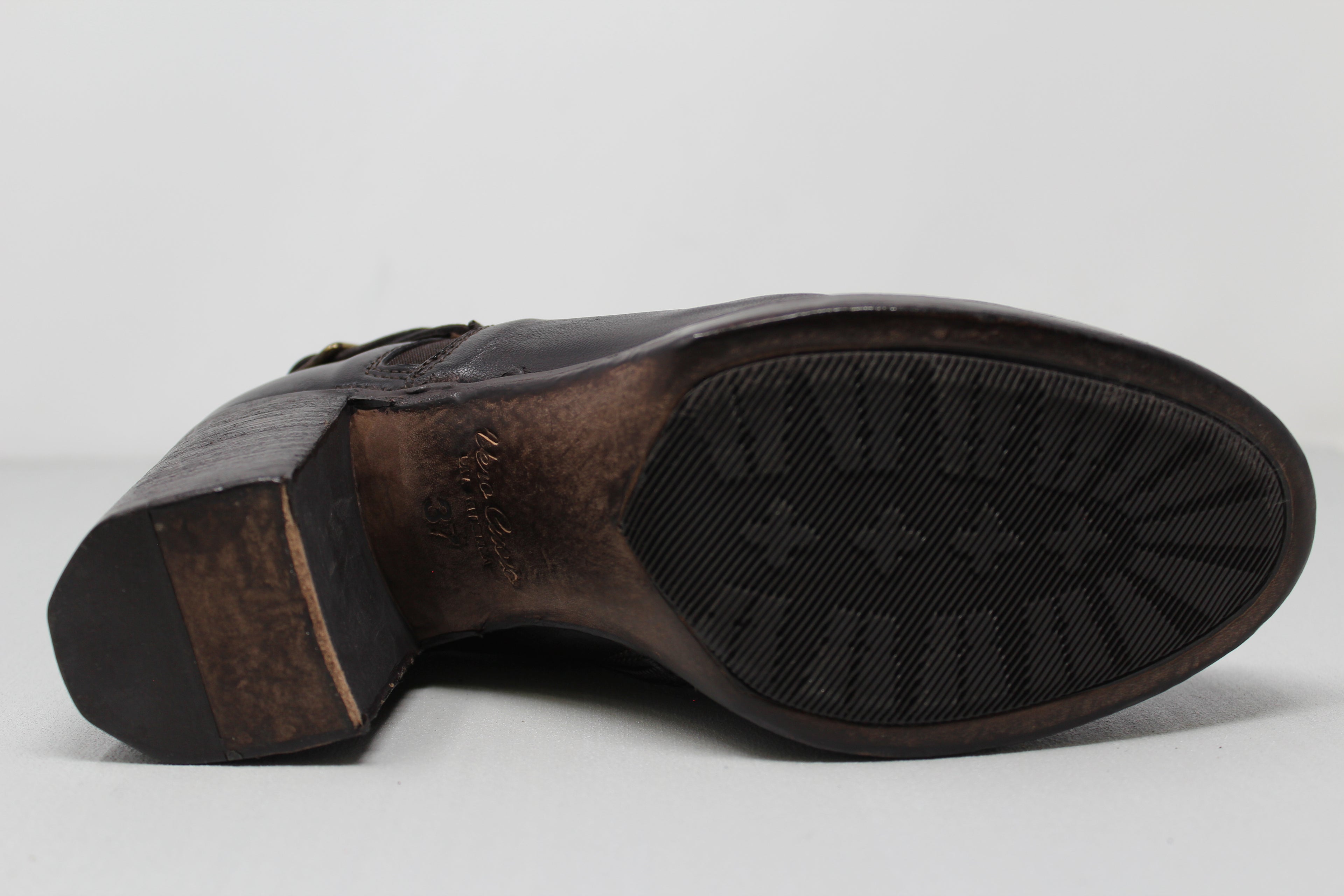 W6089 - SAMPLE - HUNDRED100®