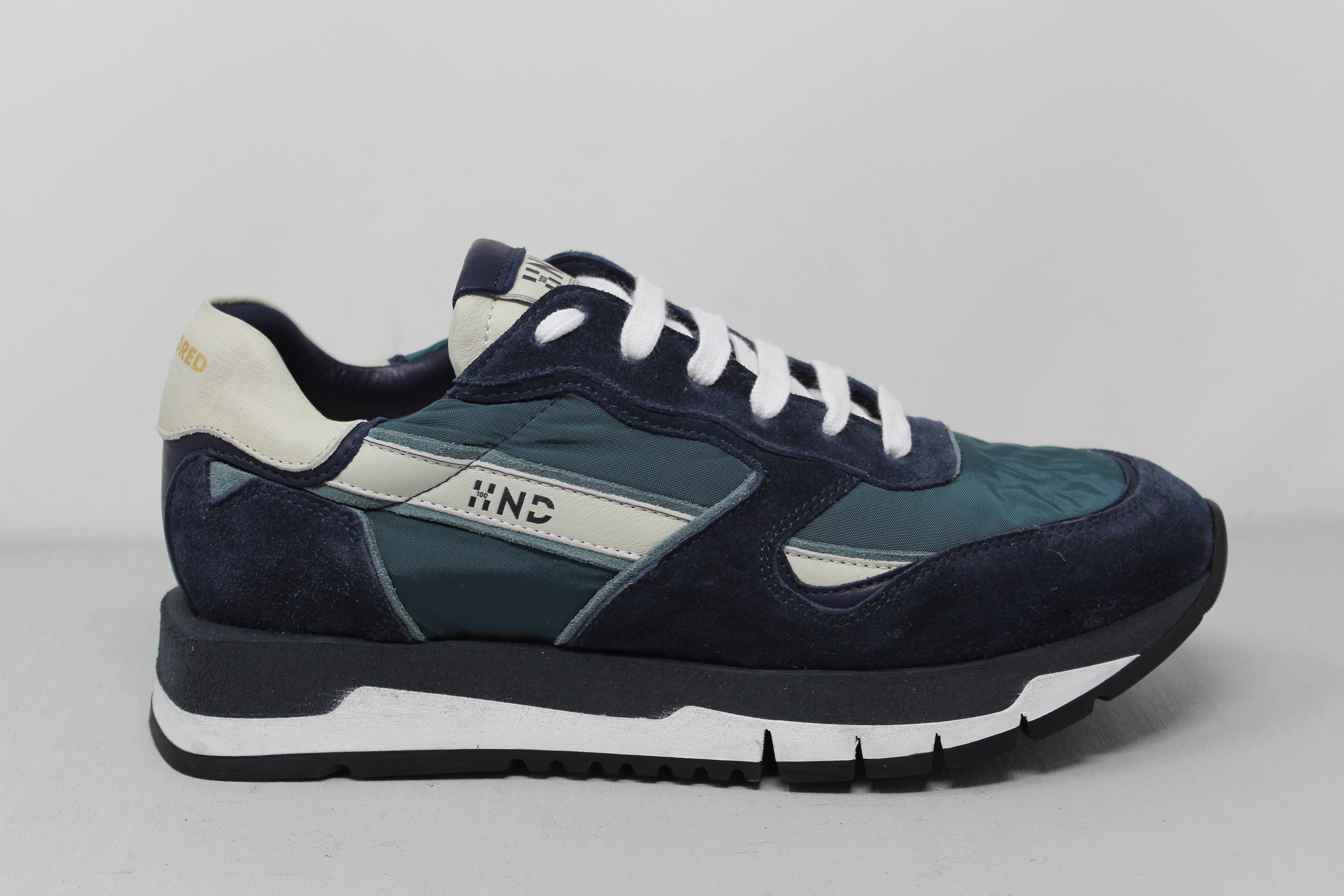 M8027-4 - SAMPLE - HUNDRED100®