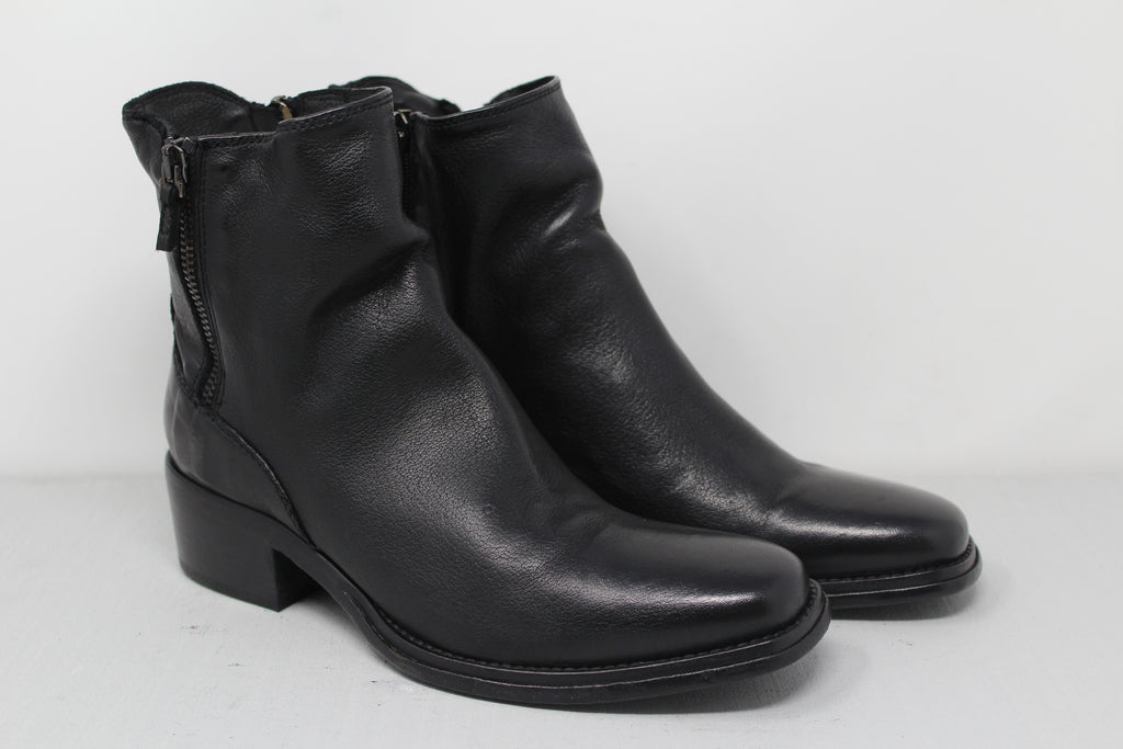 W6115 - SAMPLE - HUNDRED100®