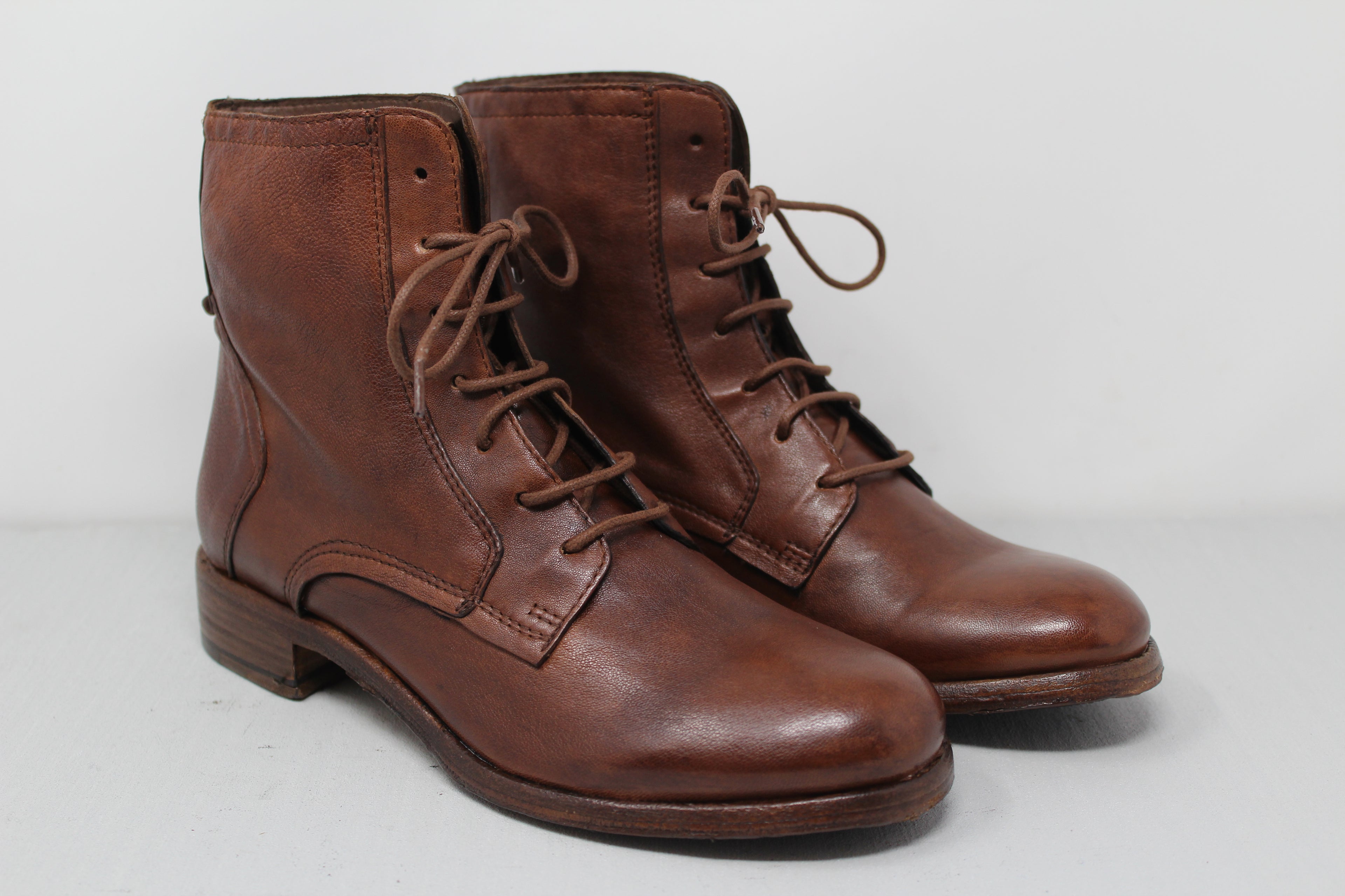 W6118 - SAMPLE - HUNDRED100®