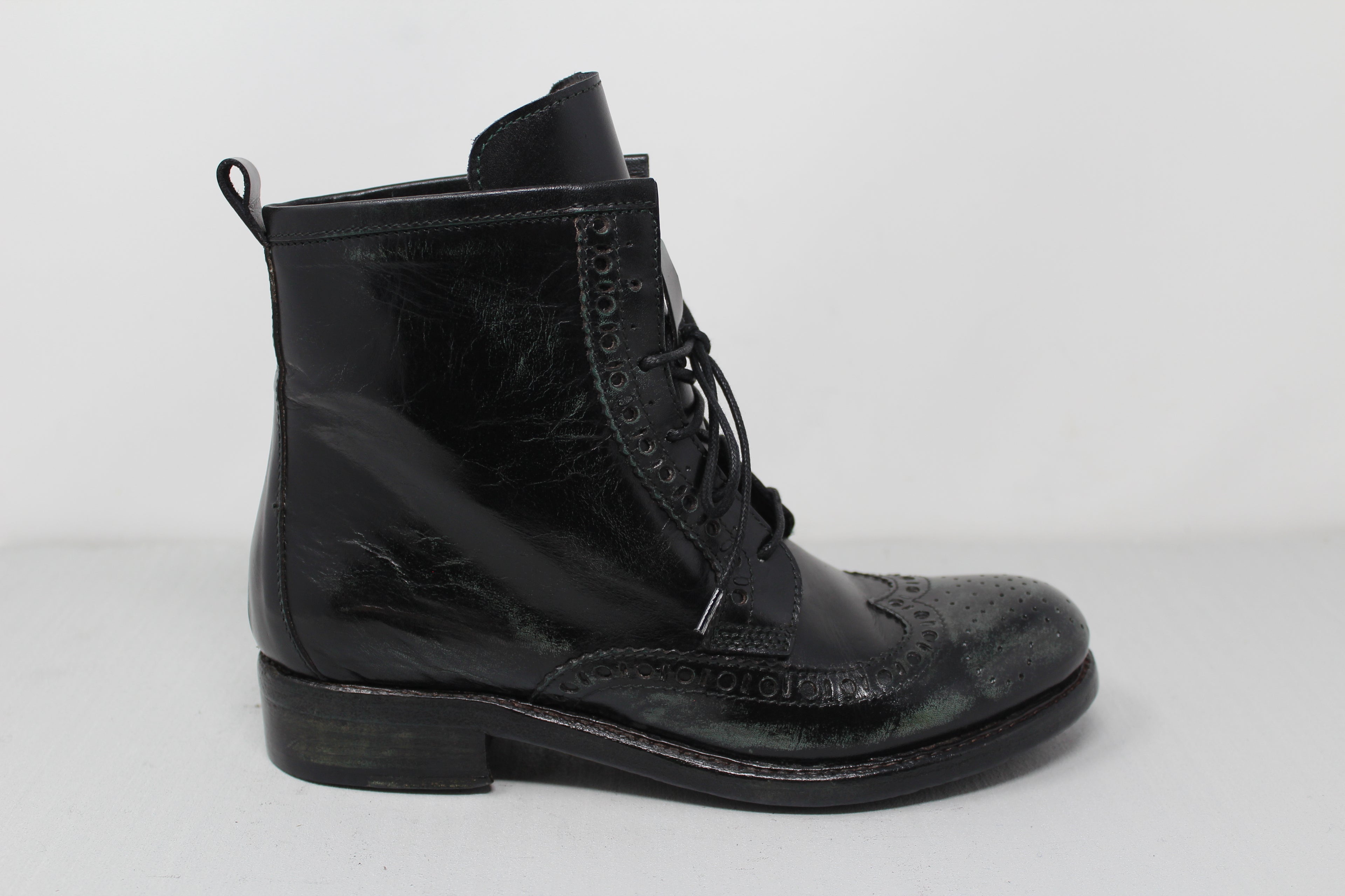 W6119 - SAMPLE - HUNDRED100®