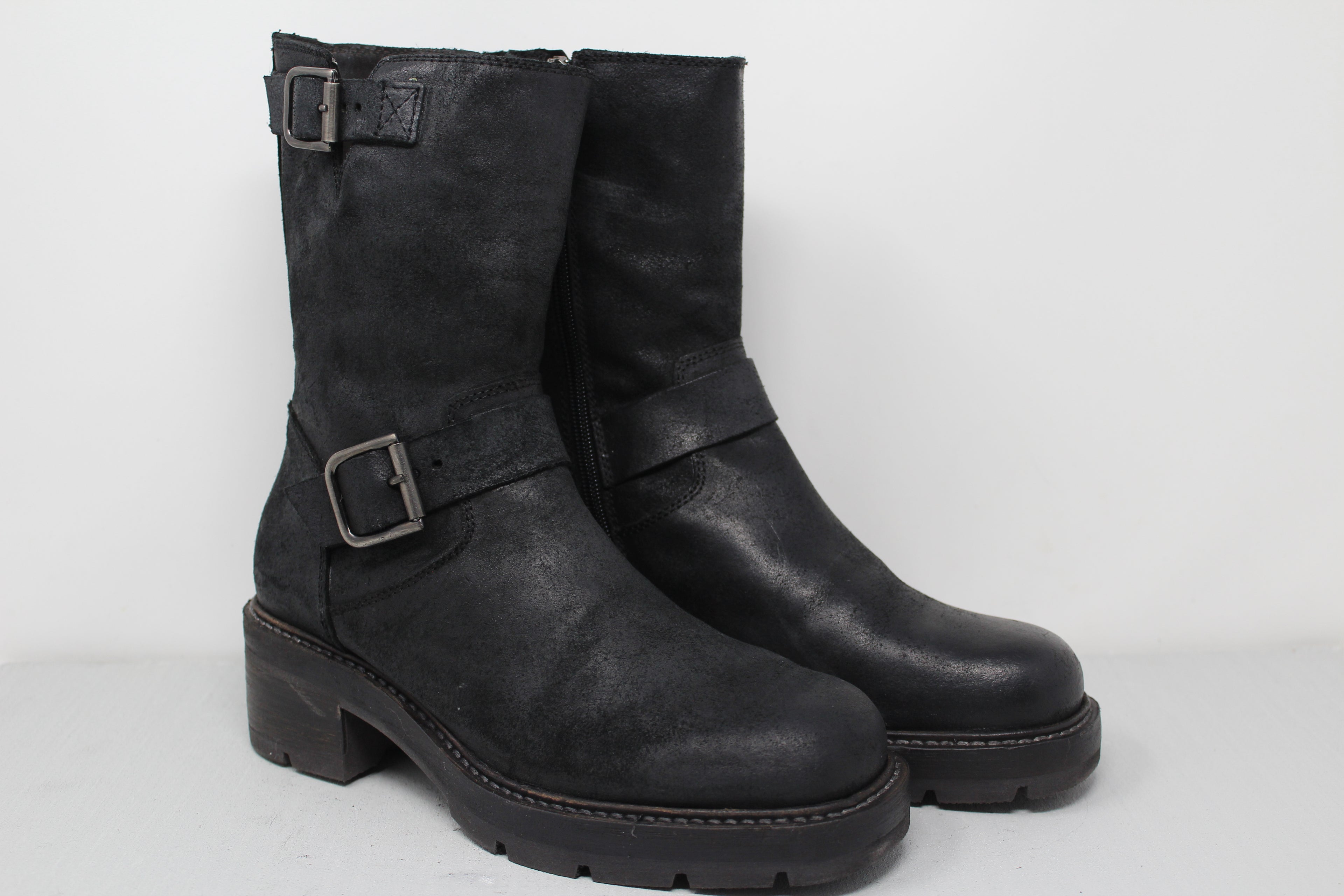 W6126 - SAMPLE - HUNDRED100®