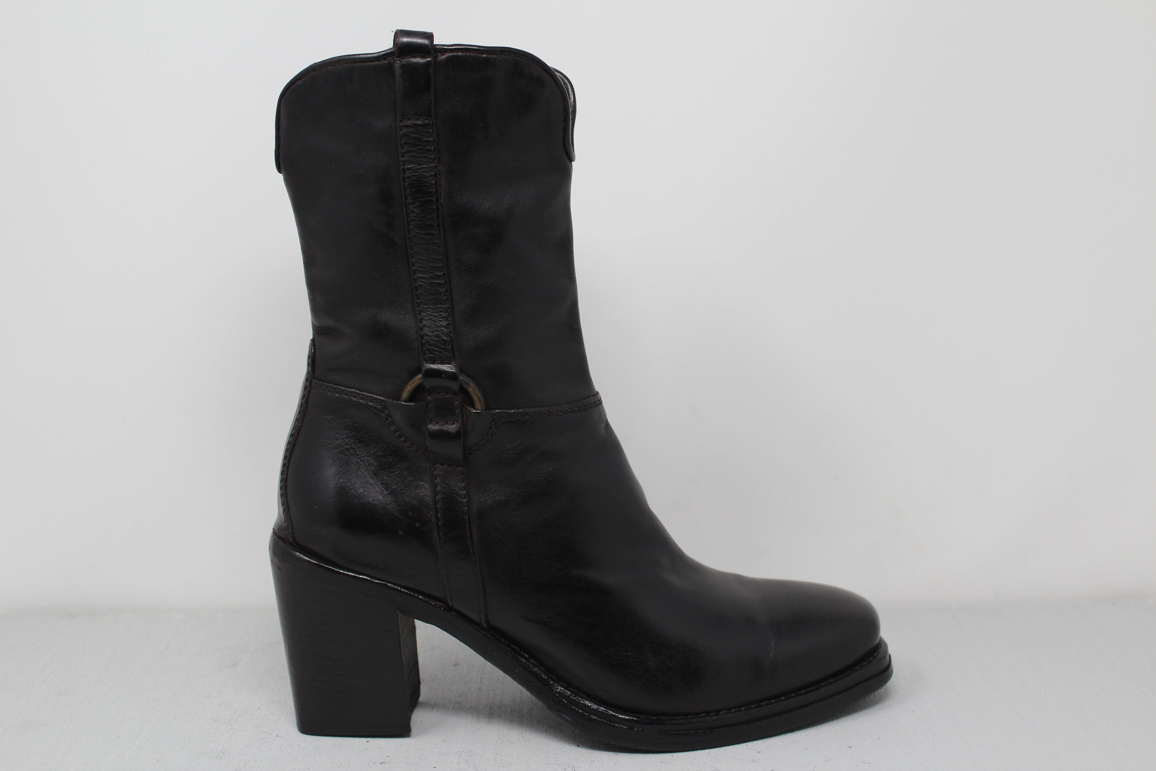 W6129 - SAMPLE - HUNDRED100®