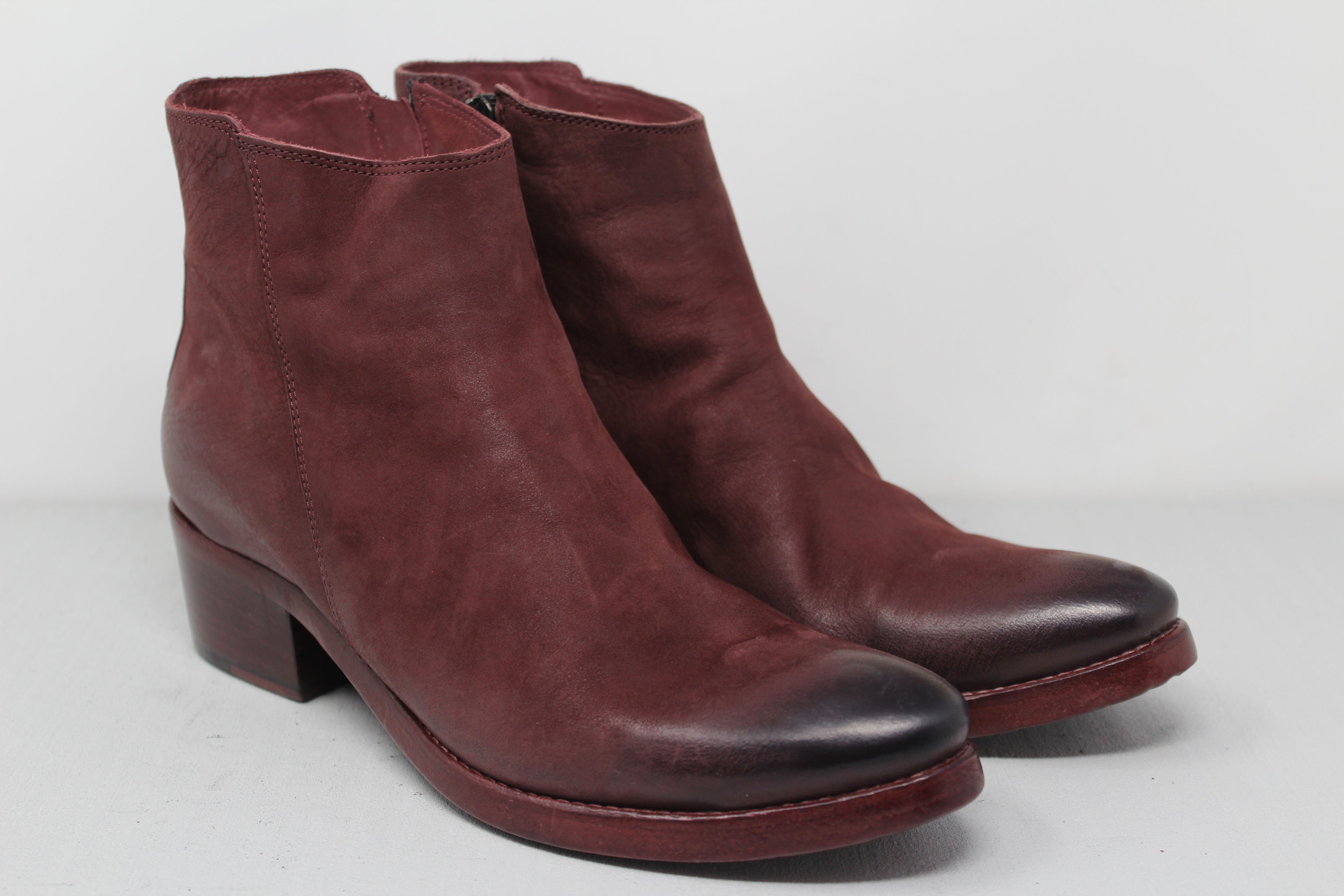 W6132 - SAMPLE - HUNDRED100®