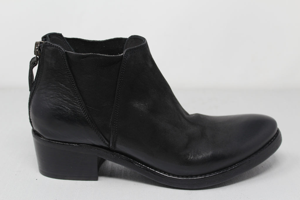 W6137 - SAMPLE - HUNDRED100®