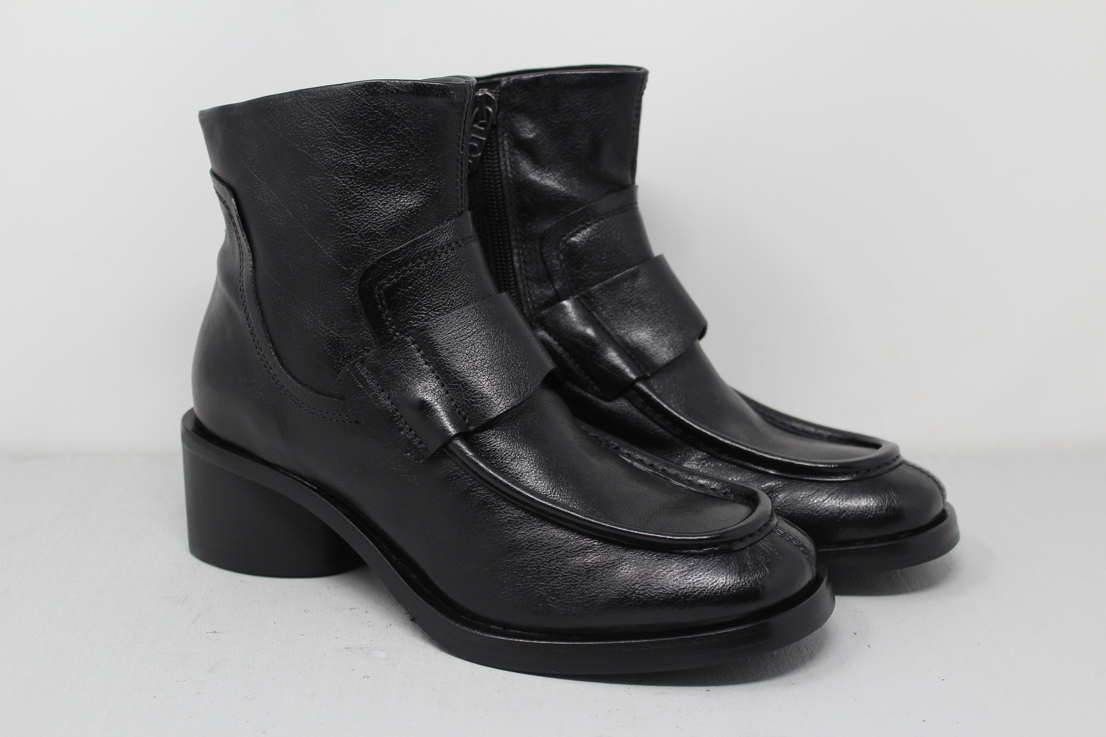 W6125 - SAMPLE - HUNDRED100®