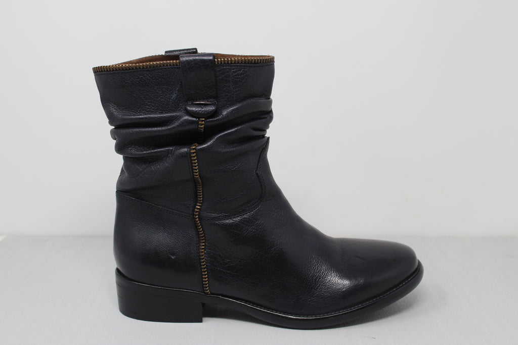 W6150 - SAMPLE - HUNDRED100®