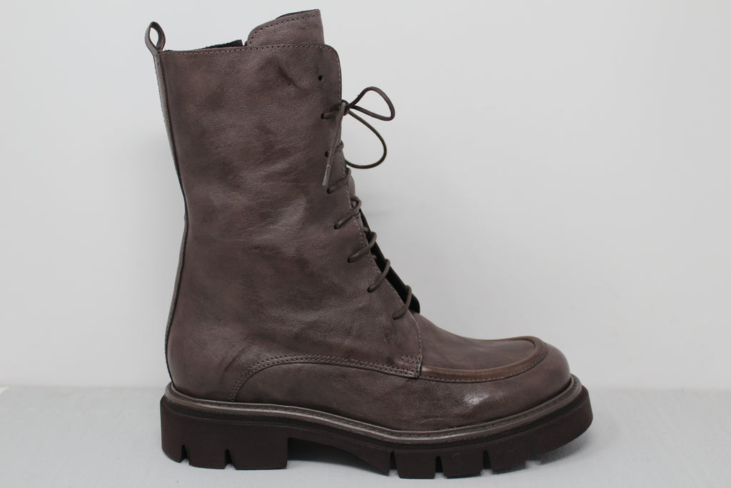 Profile Examples English W6145 - SAMPLE - HUNDRED100®