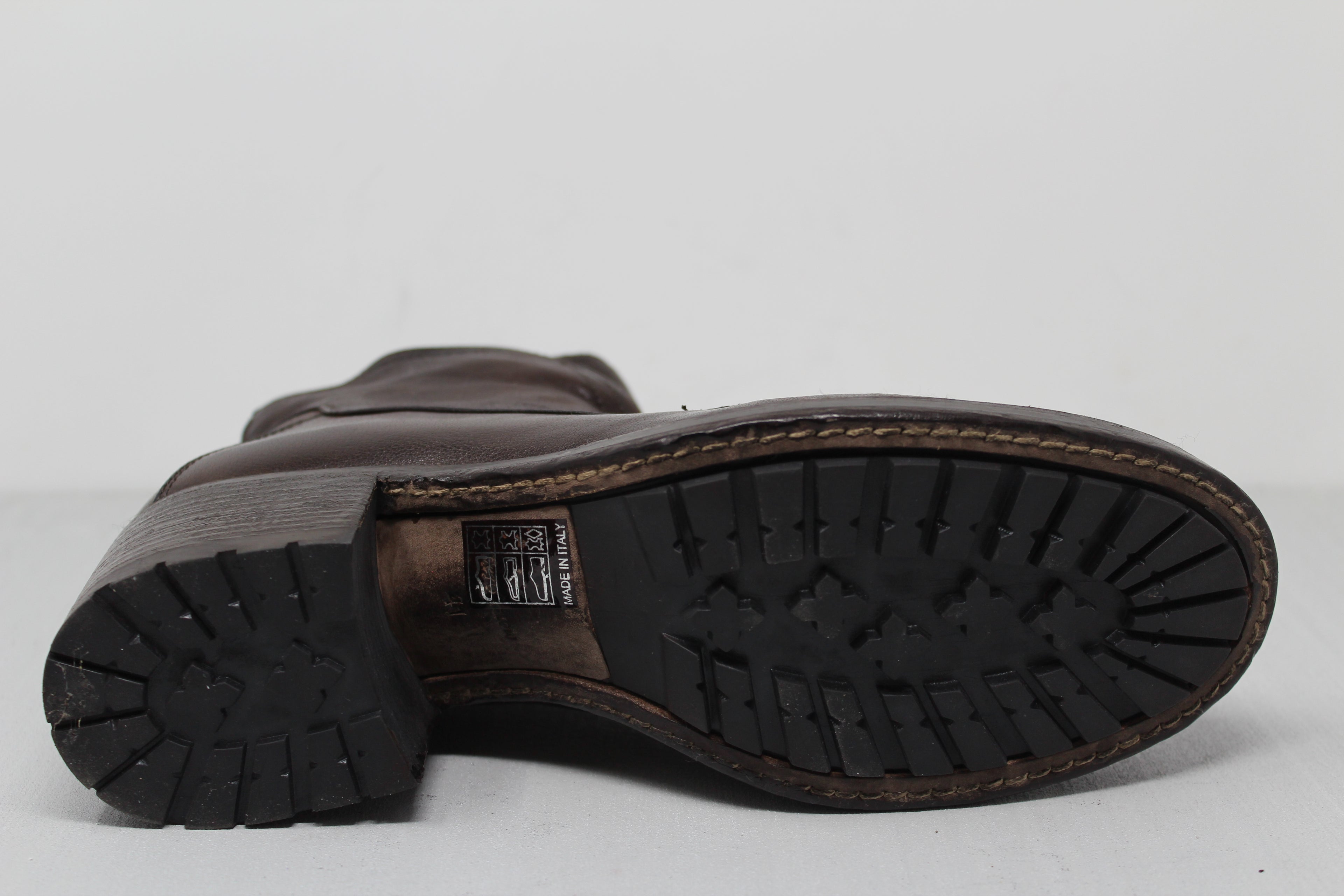 W6142 - SAMPLE - HUNDRED100®