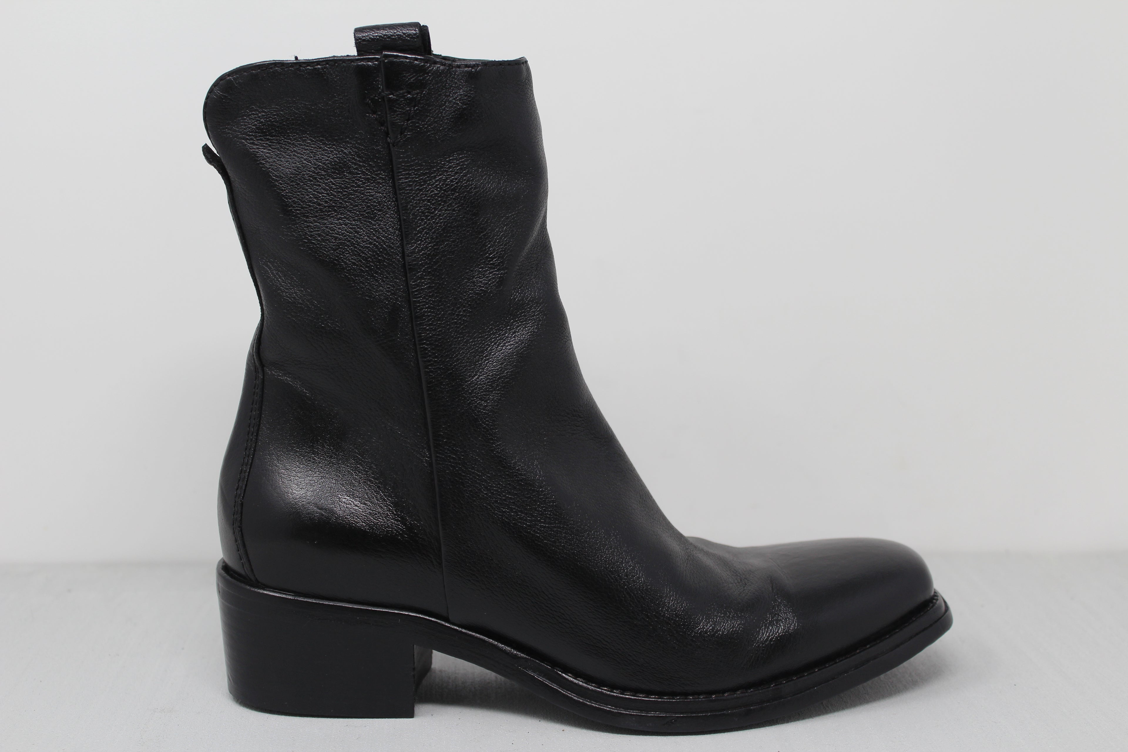 W6154 - SAMPLE - HUNDRED100®