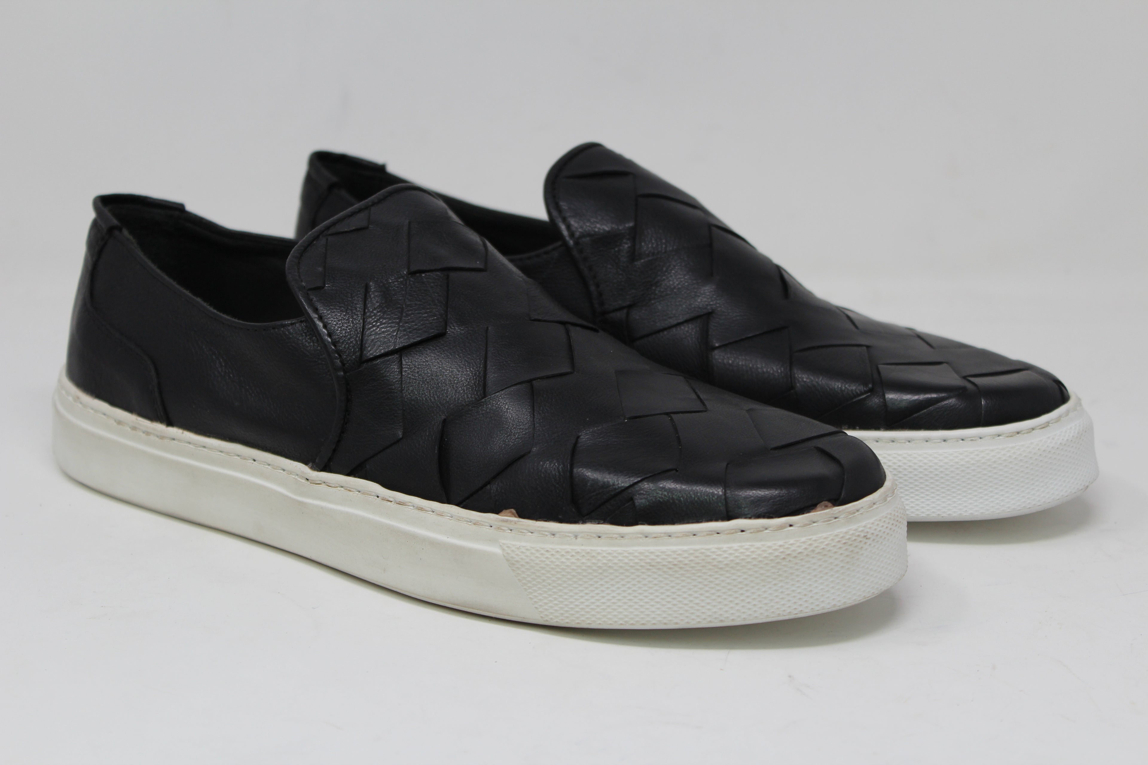 M9008 - SAMPLE - HUNDRED100®