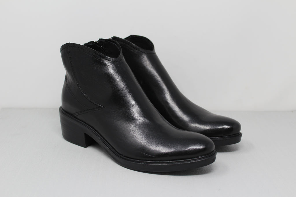 W6001 - SAMPLE - HUNDRED100®