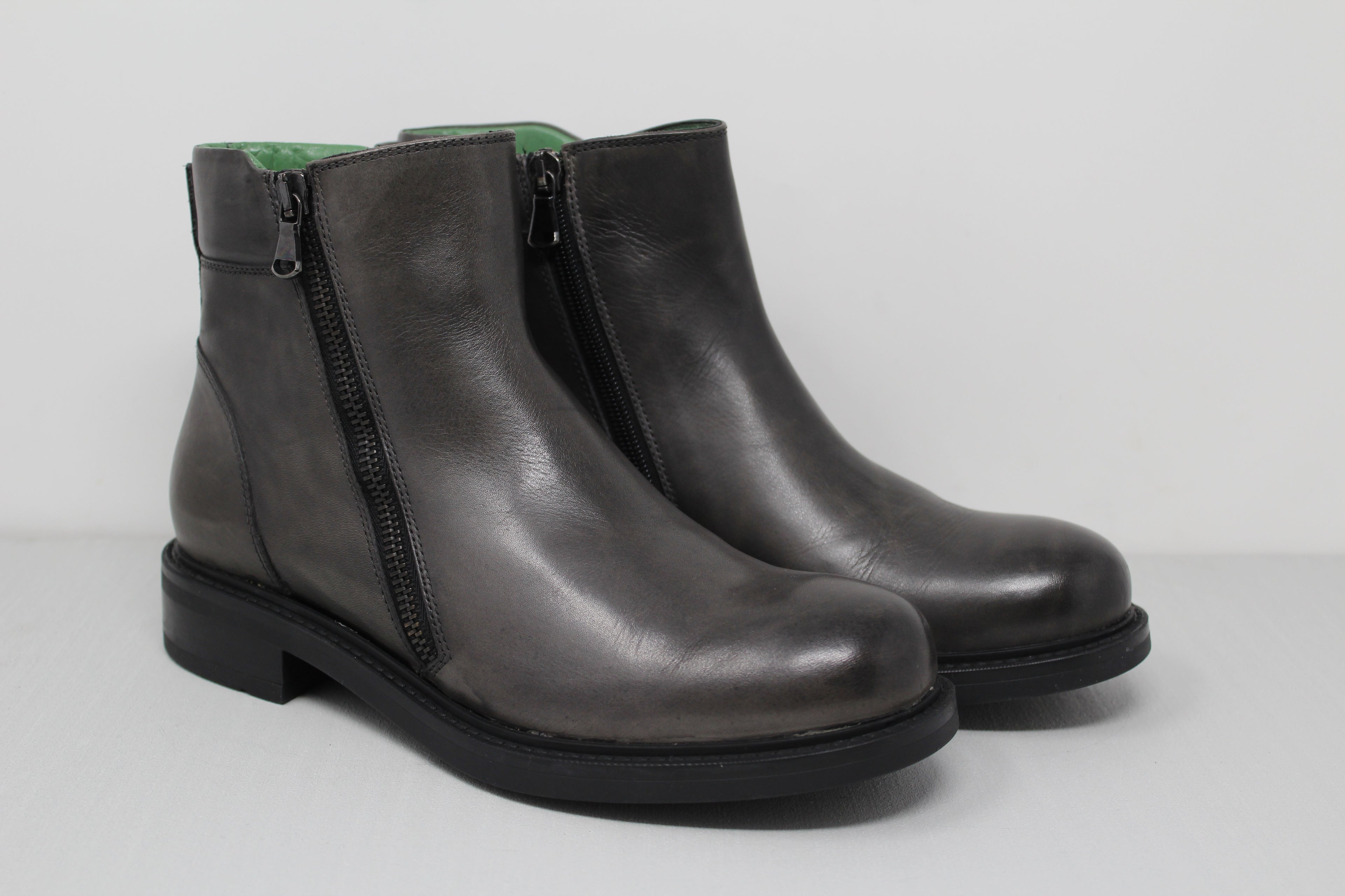 W6005 - SAMPLE - HUNDRED100®