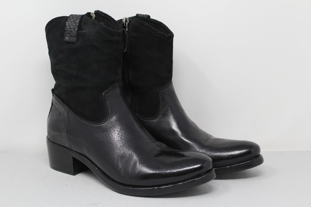 W6049 - SAMPLE - HUNDRED100®