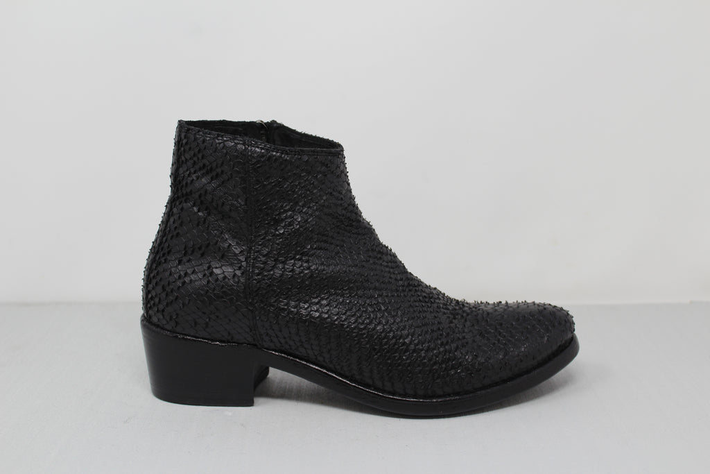 W6070 - SAMPLE - HUNDRED100®