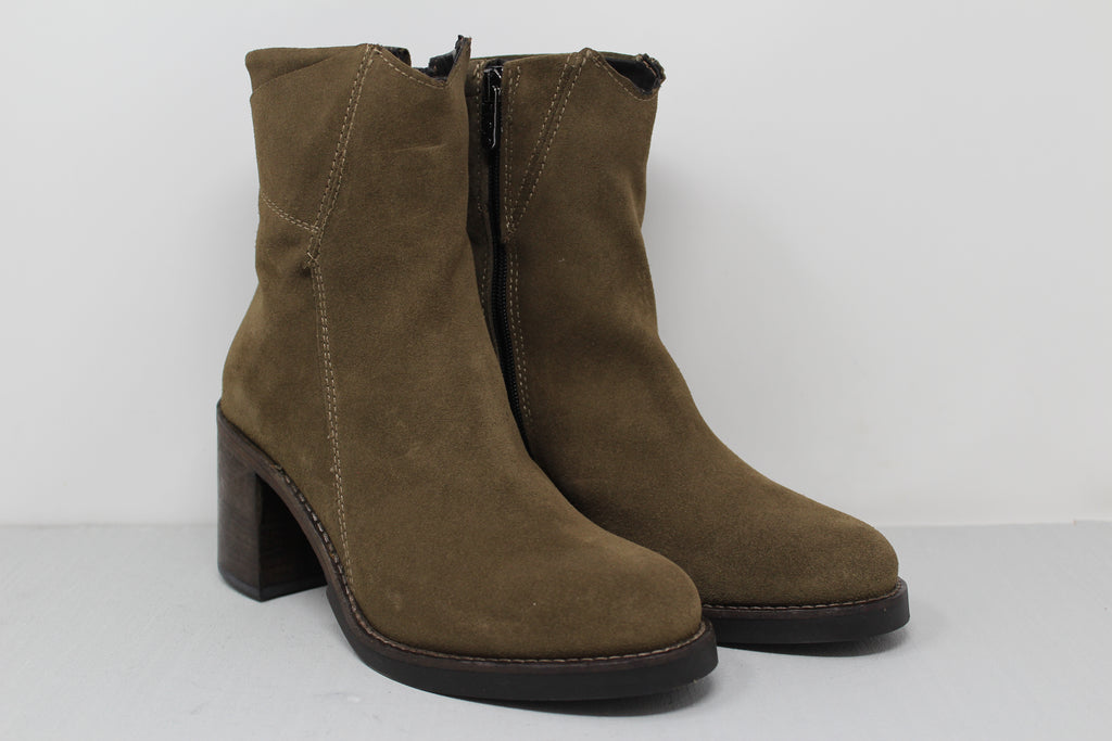 W6071 - SAMPLE - HUNDRED100®