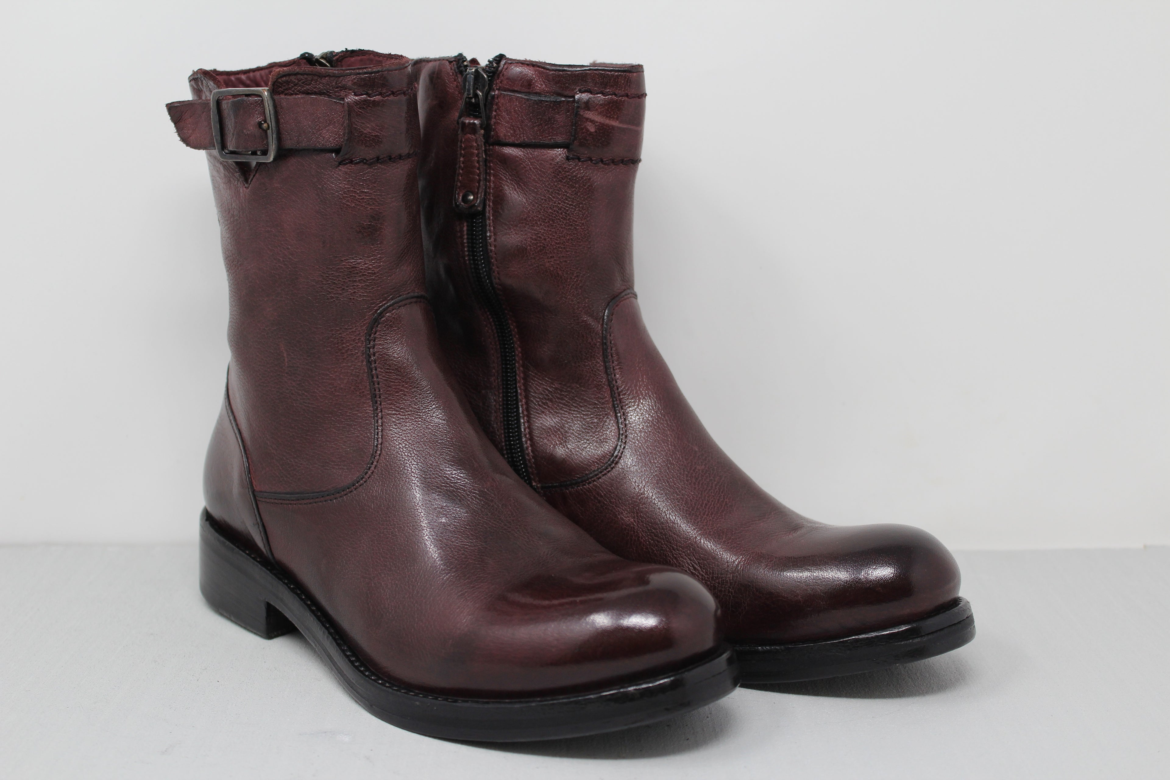 W6079 - SAMPLE - HUNDRED100®