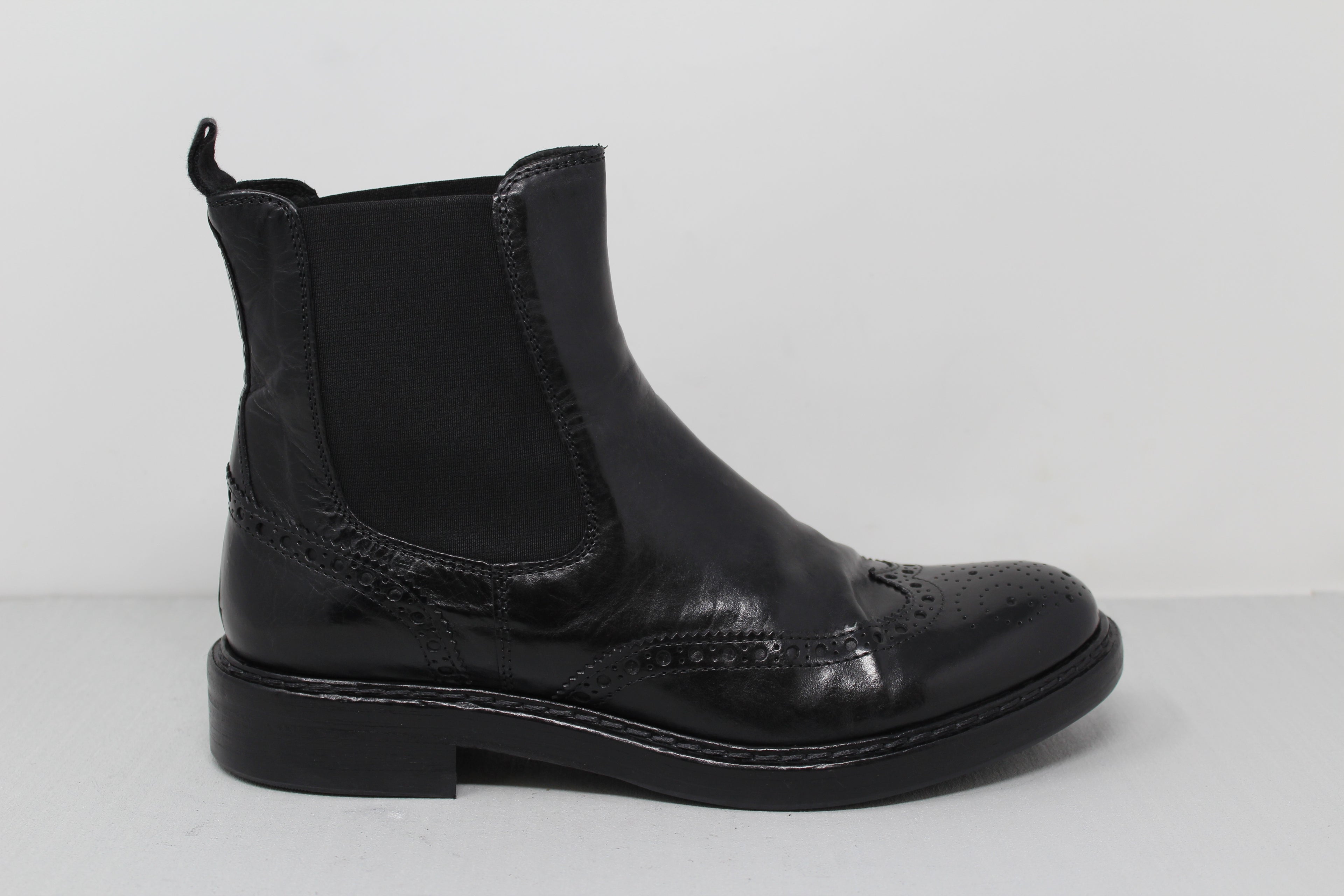 W6080 - SAMPLE - HUNDRED100®