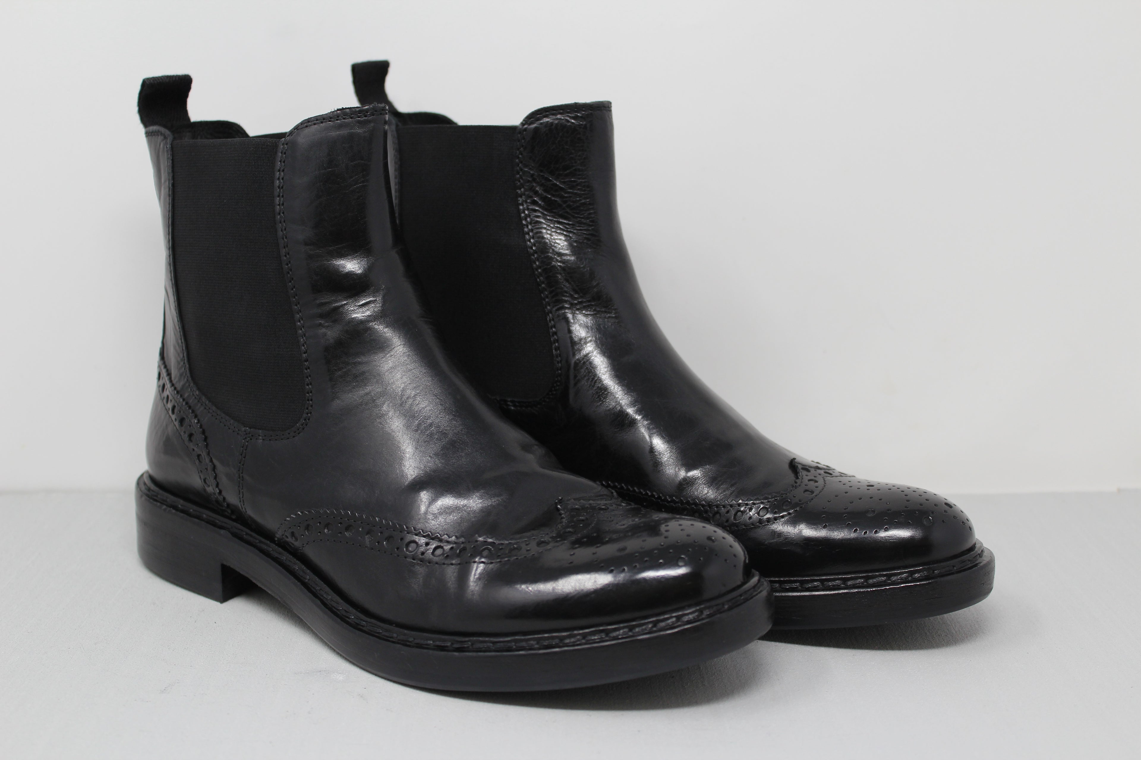 W6080 - SAMPLE - HUNDRED100®