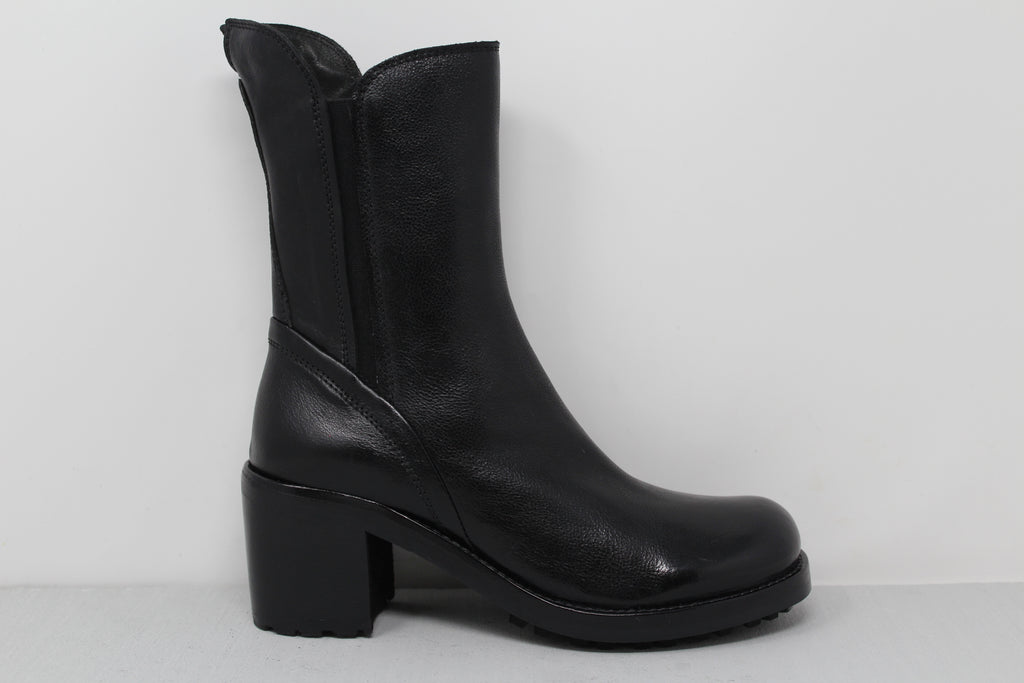 W6082 - SAMPLE - HUNDRED100®