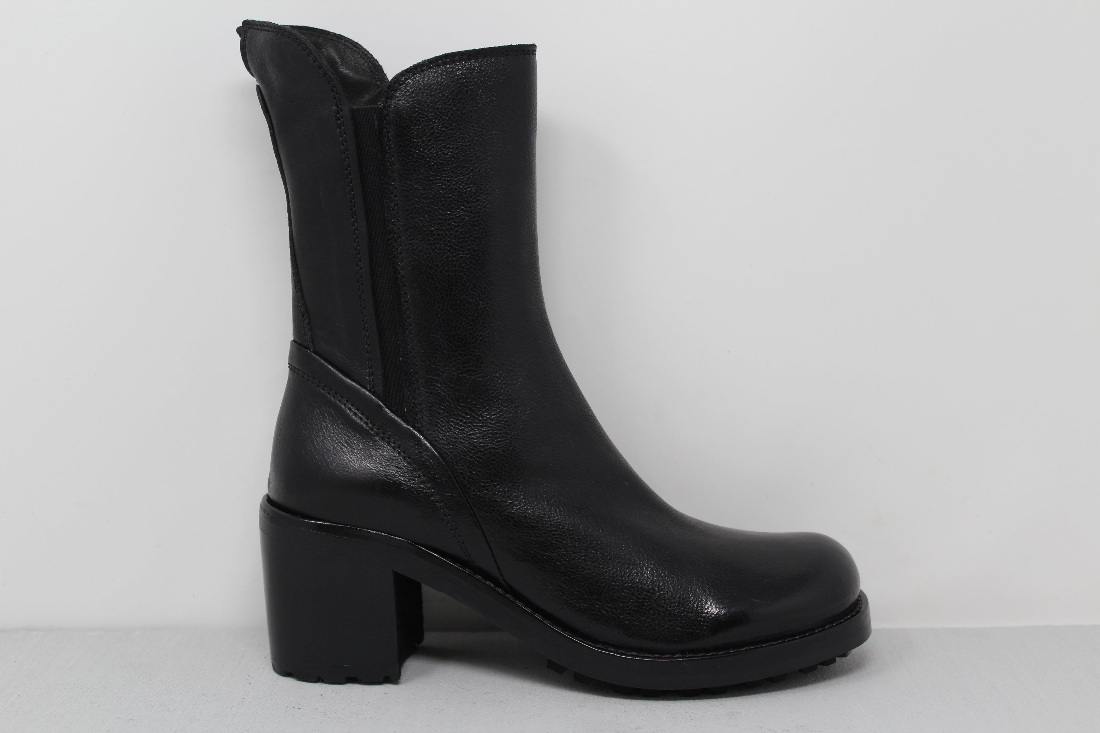 W6082 - SAMPLE - HUNDRED100®