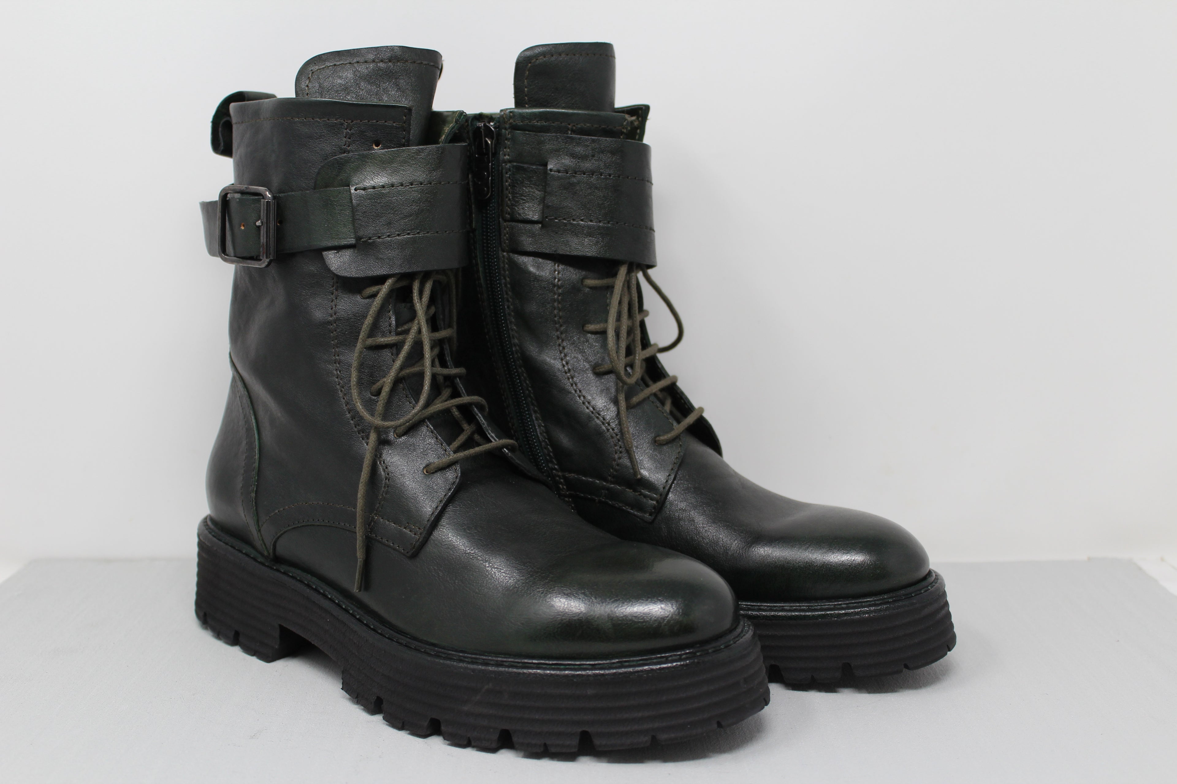 W6098 - SAMPLE - HUNDRED100®