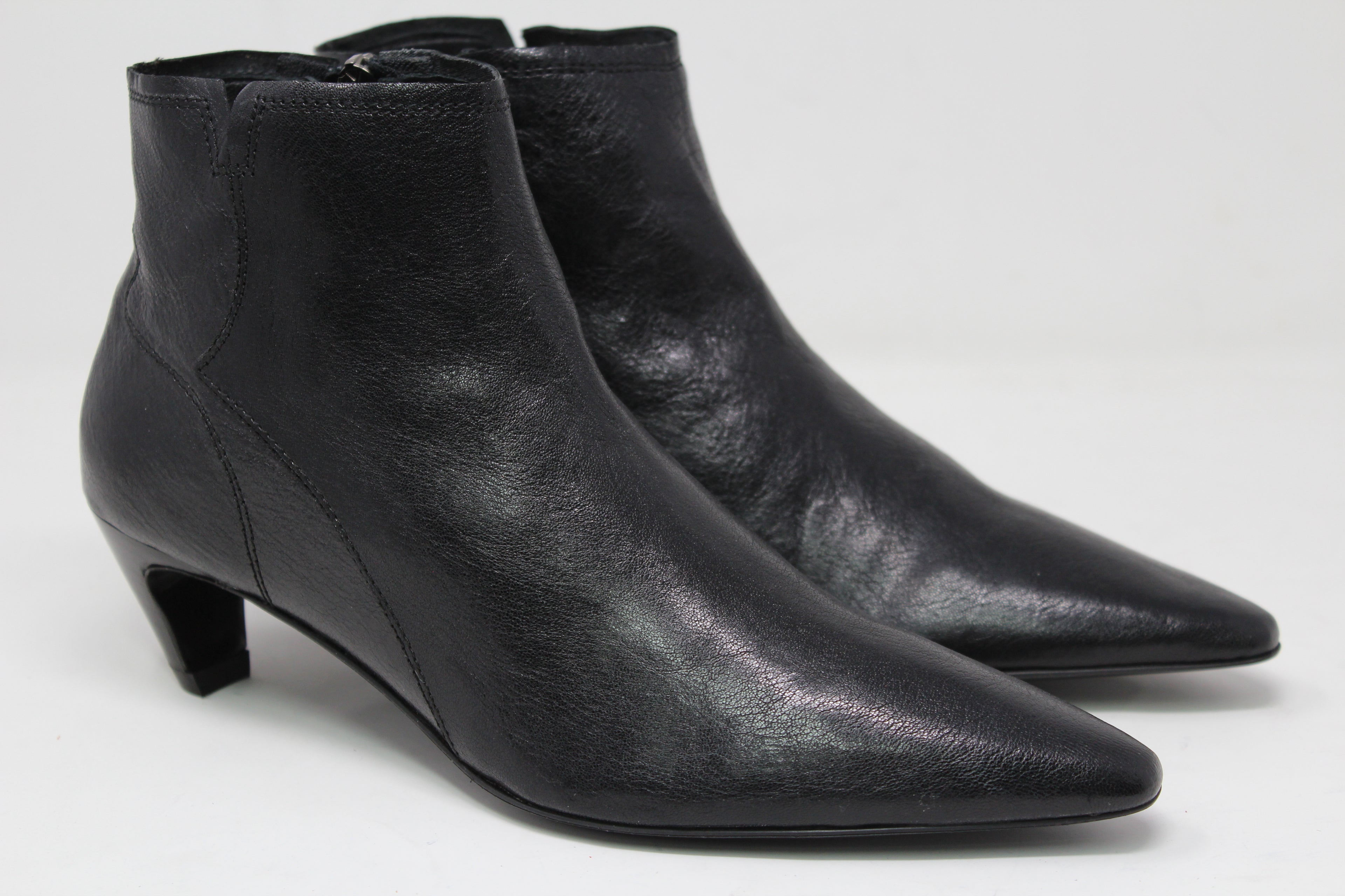 W7003 - SAMPLE - HUNDRED100®