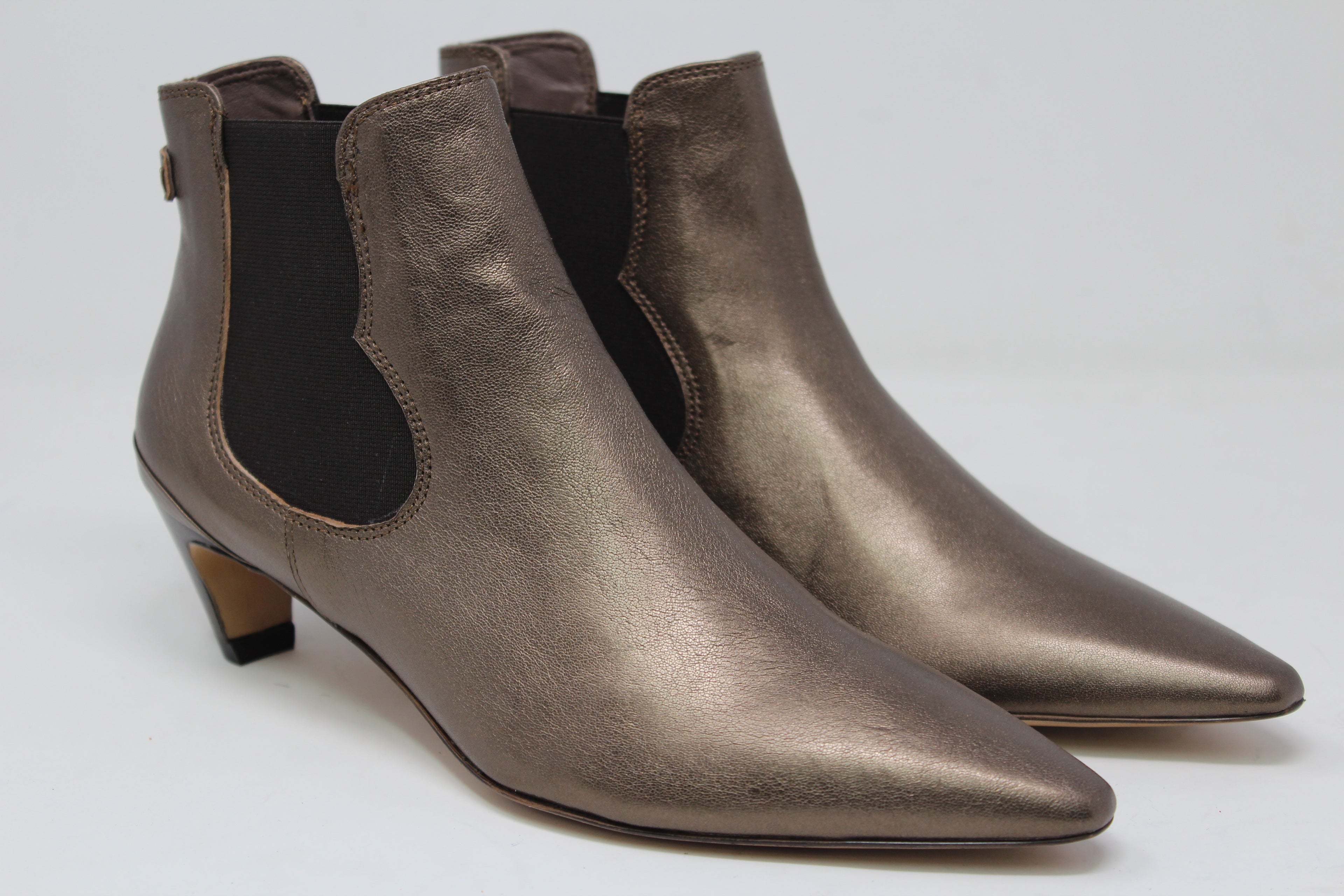 W7005 - SAMPLE - HUNDRED100®