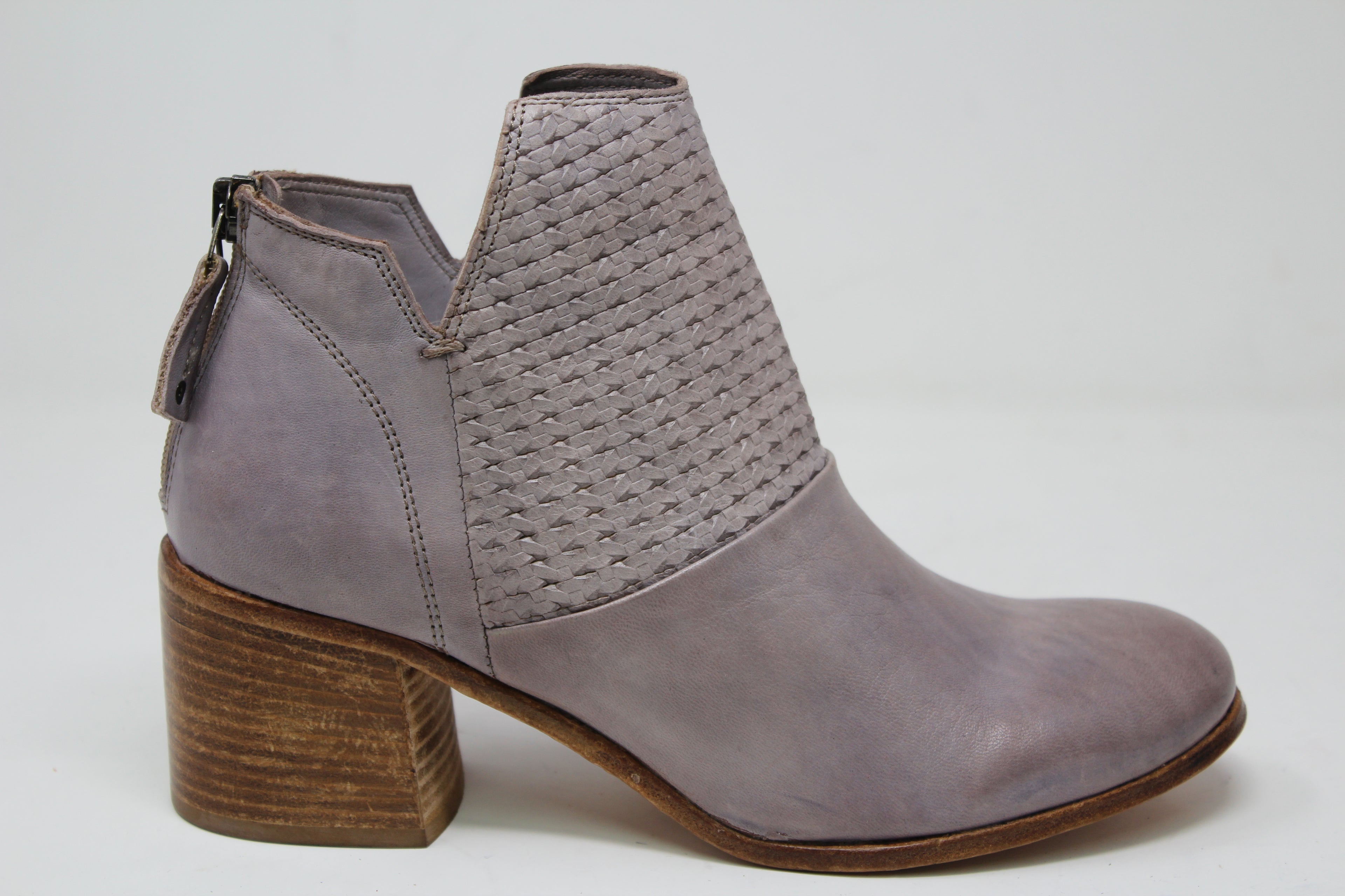 W7021 - SAMPLE - HUNDRED100®