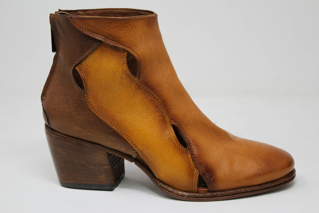 W7026 - SAMPLE - HUNDRED100®