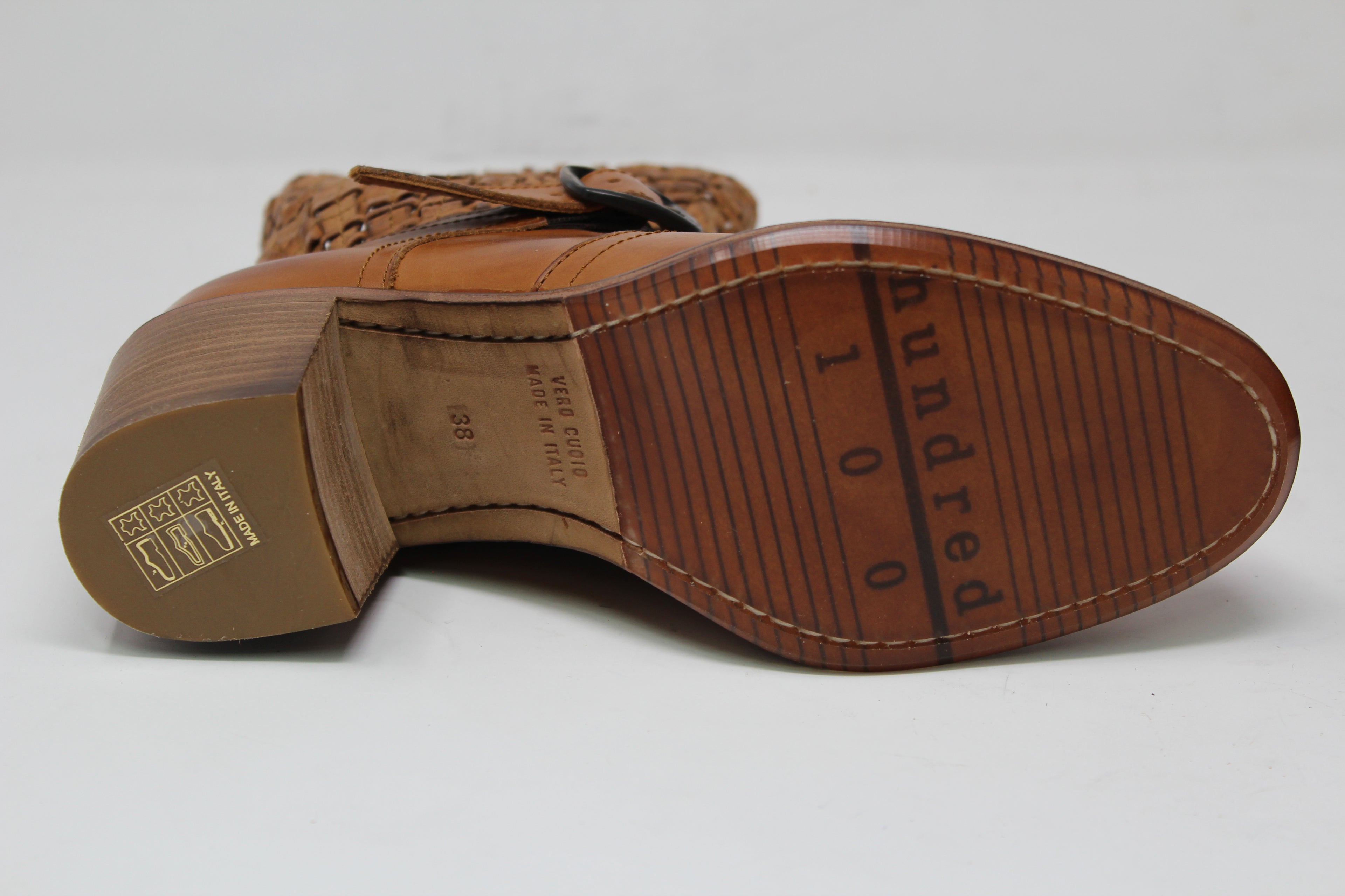 W7029 - SAMPLE - HUNDRED100®