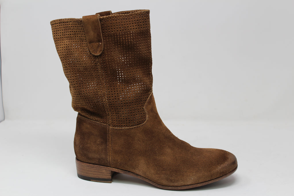 W7030 - SAMPLE - HUNDRED100®