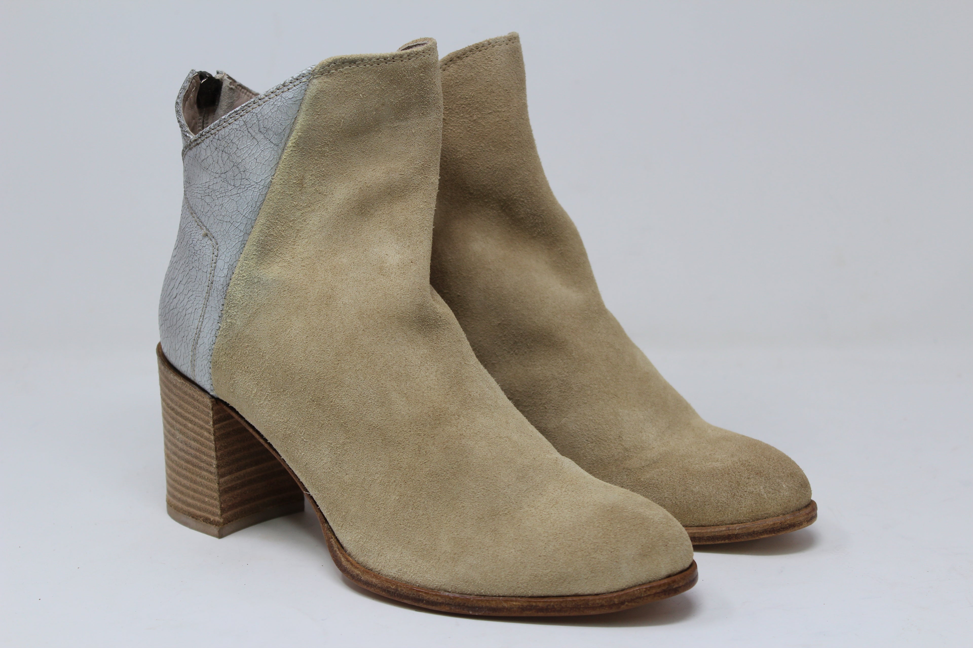 W7031 - SAMPLE - HUNDRED100®