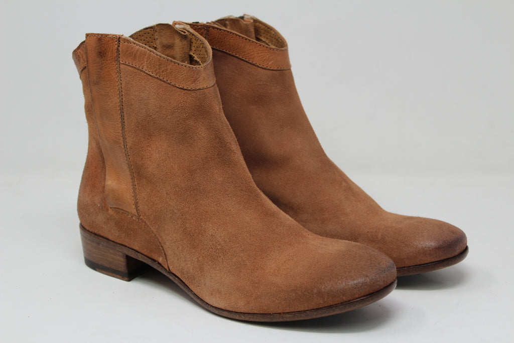 W7032 - SAMPLE - HUNDRED100®