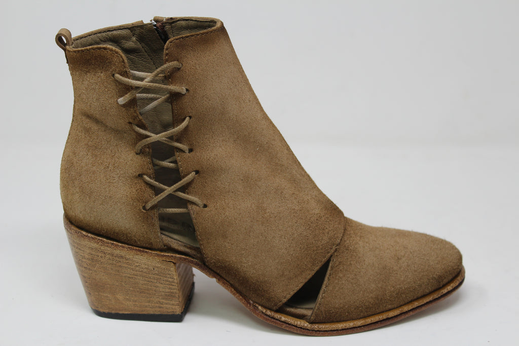 W7036 - SAMPLE - HUNDRED100®