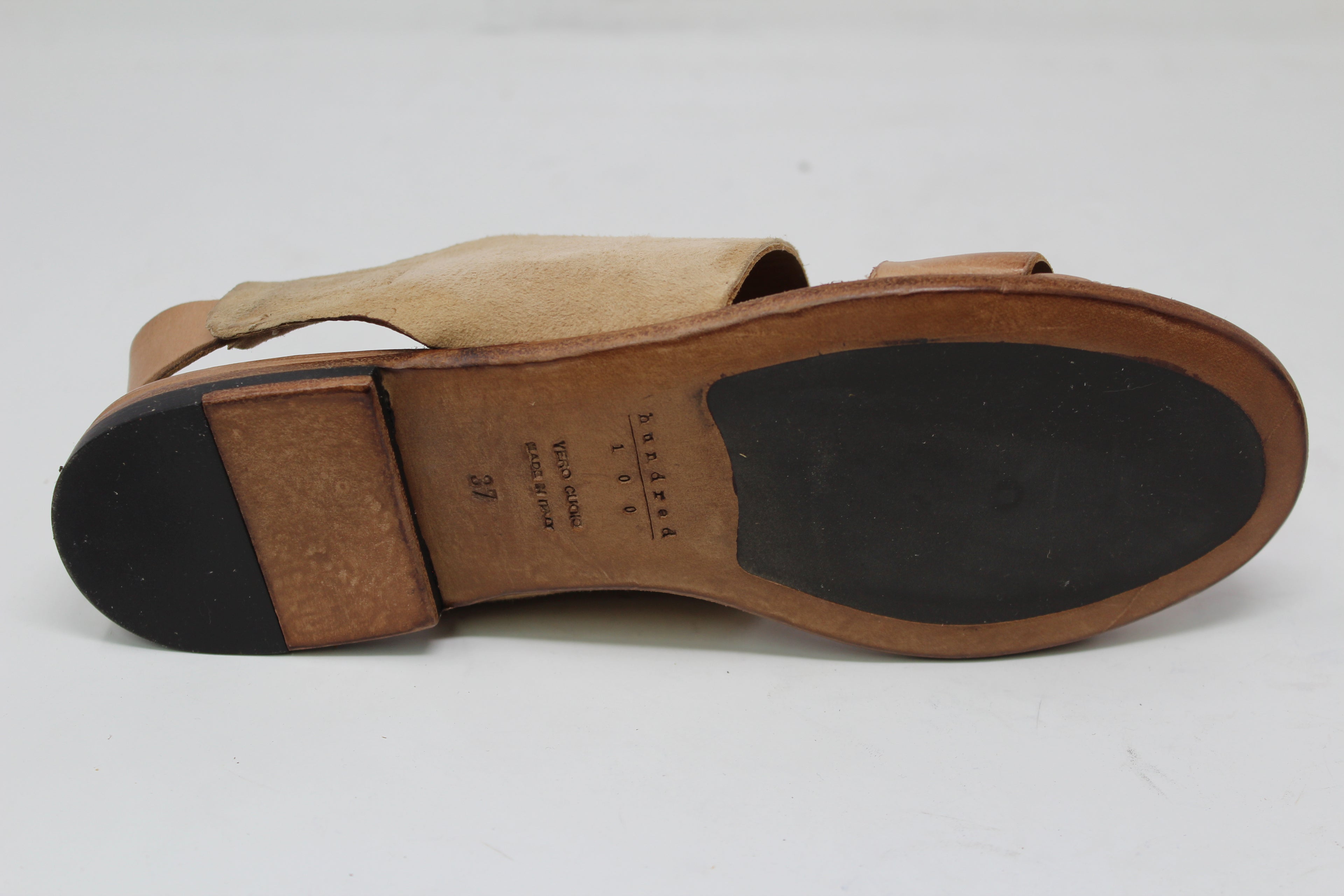 W7048 - SAMPLE - HUNDRED100®