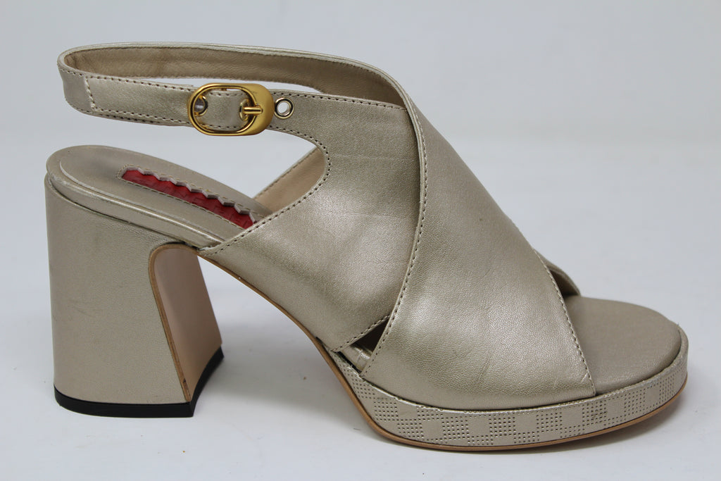 W7052 - SAMPLE - HUNDRED100®