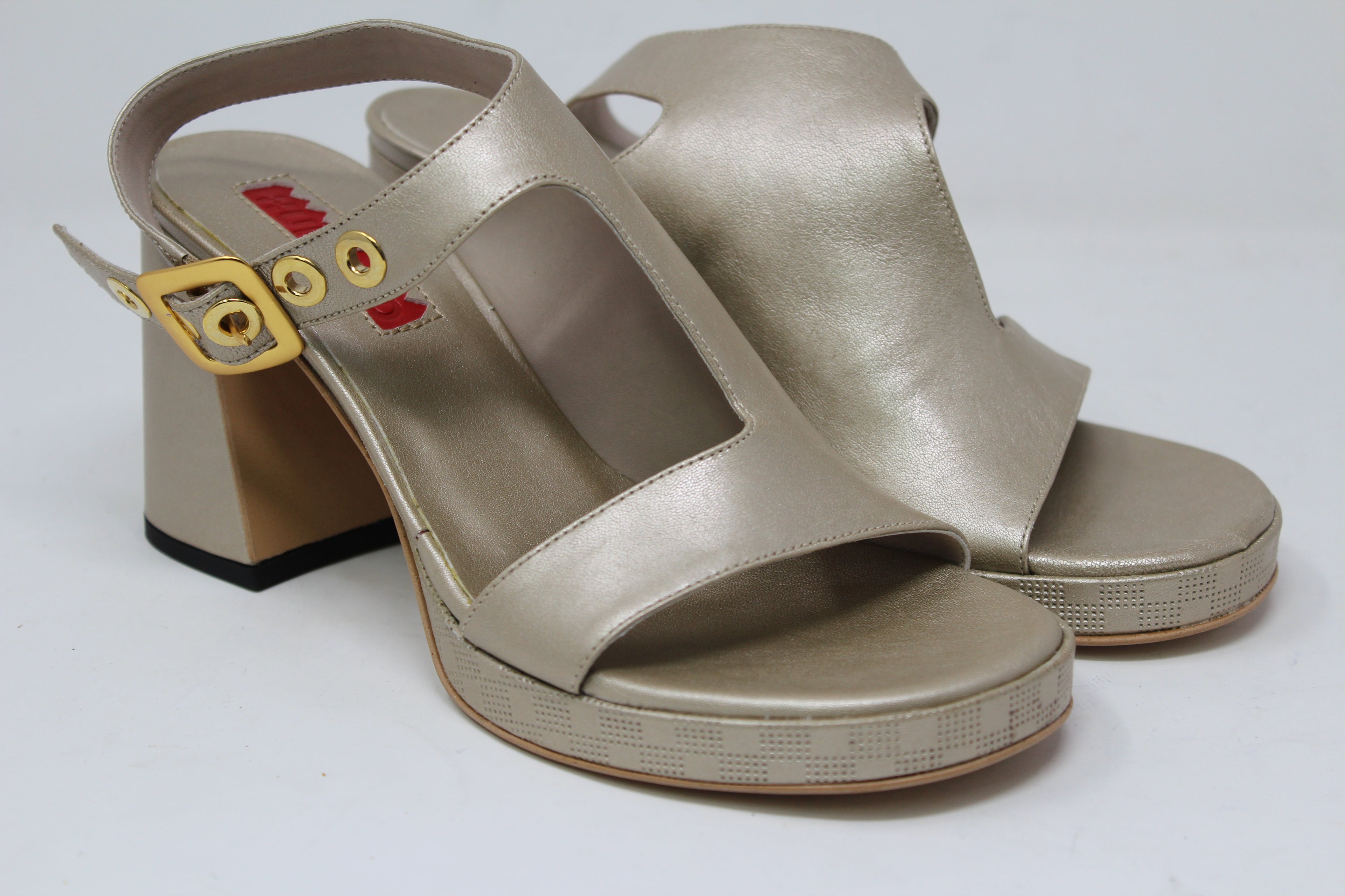 W7053 - SAMPLE - HUNDRED100®