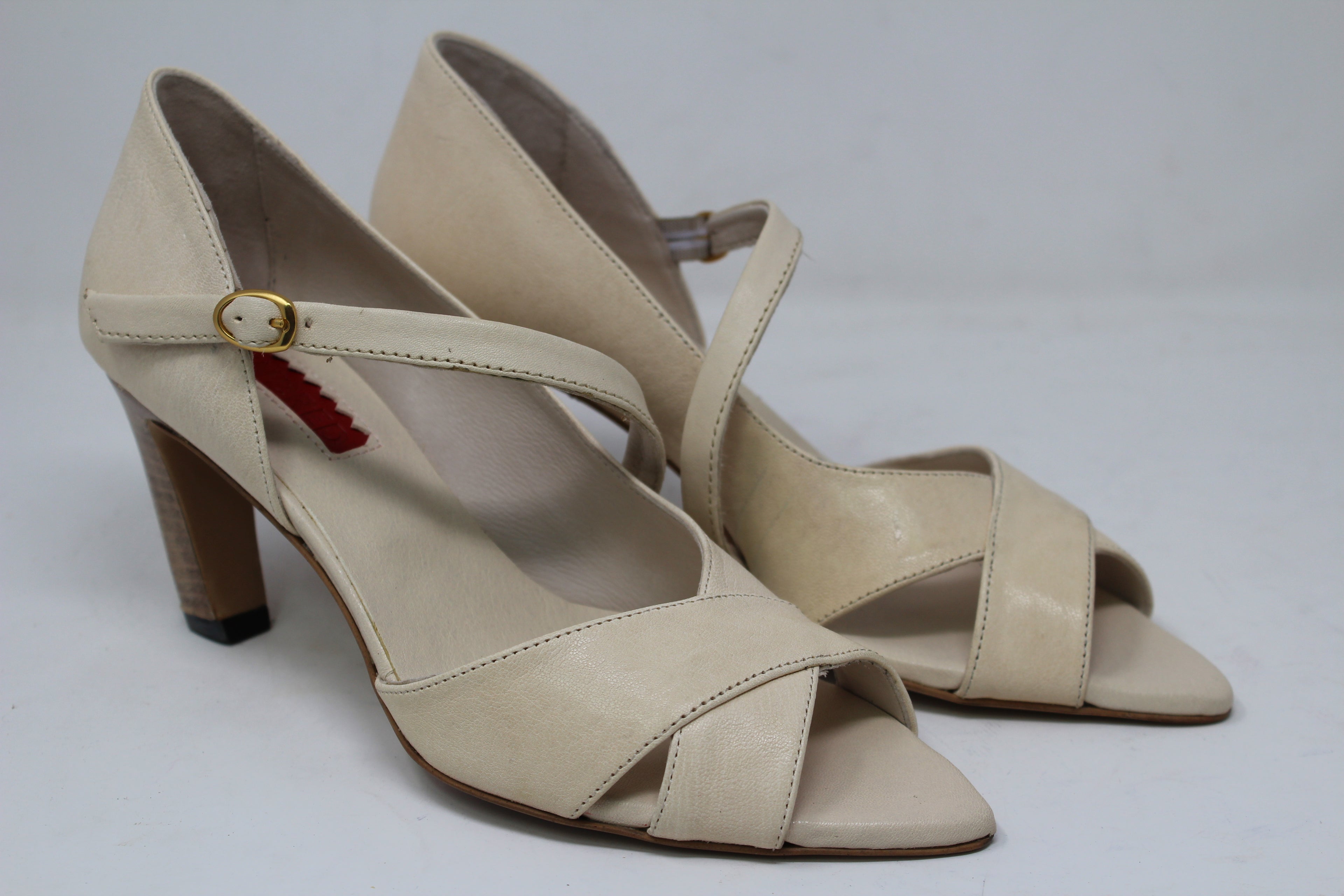 W7057 - SAMPLE - HUNDRED100®