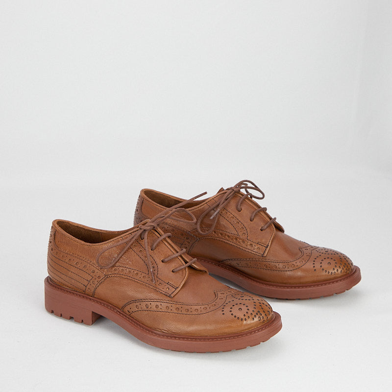 LARISSA CUOIO- Derby Allacciata Donna in pelle di Vitello Vegetale- HUNDRED100®