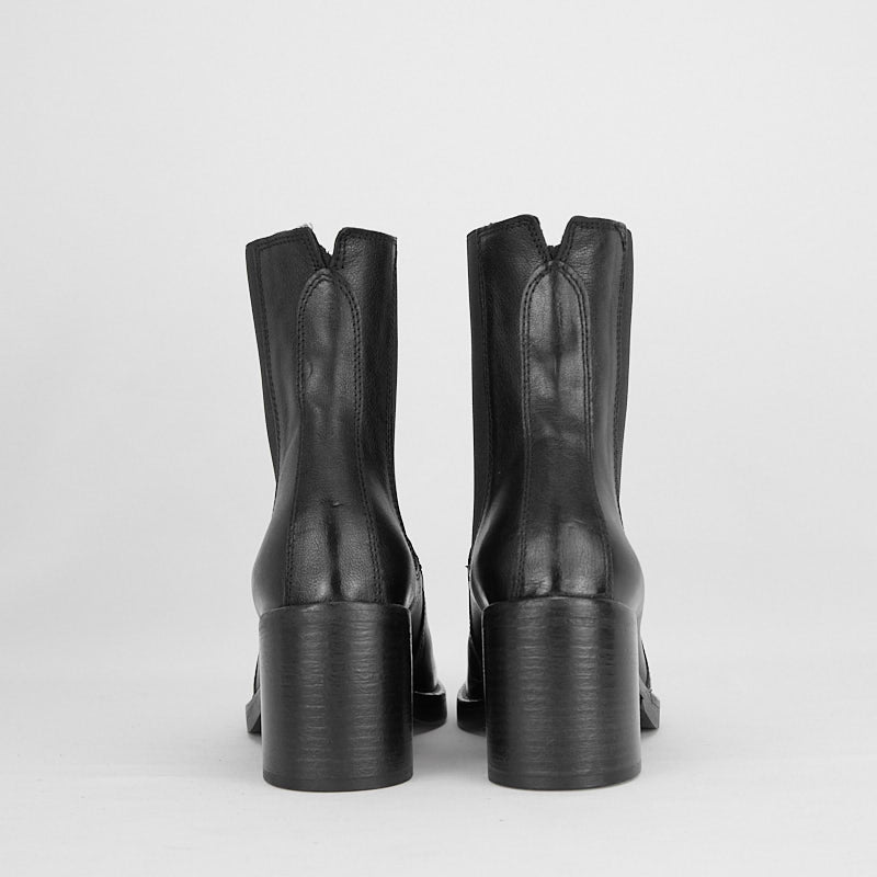 CINZEL NERO - Women's Buffalo Leather Chelsea Boot - HUNDRED100®