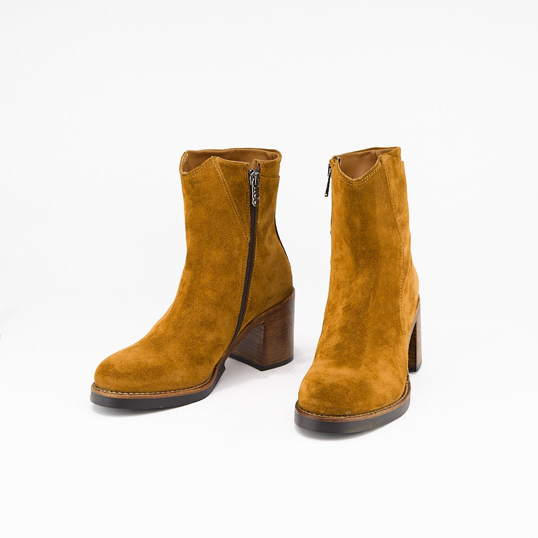 ARAPEY CURRY - Stivaletto con Zip Donna in Camoscio - HUNDRED100® - HUNDRED100