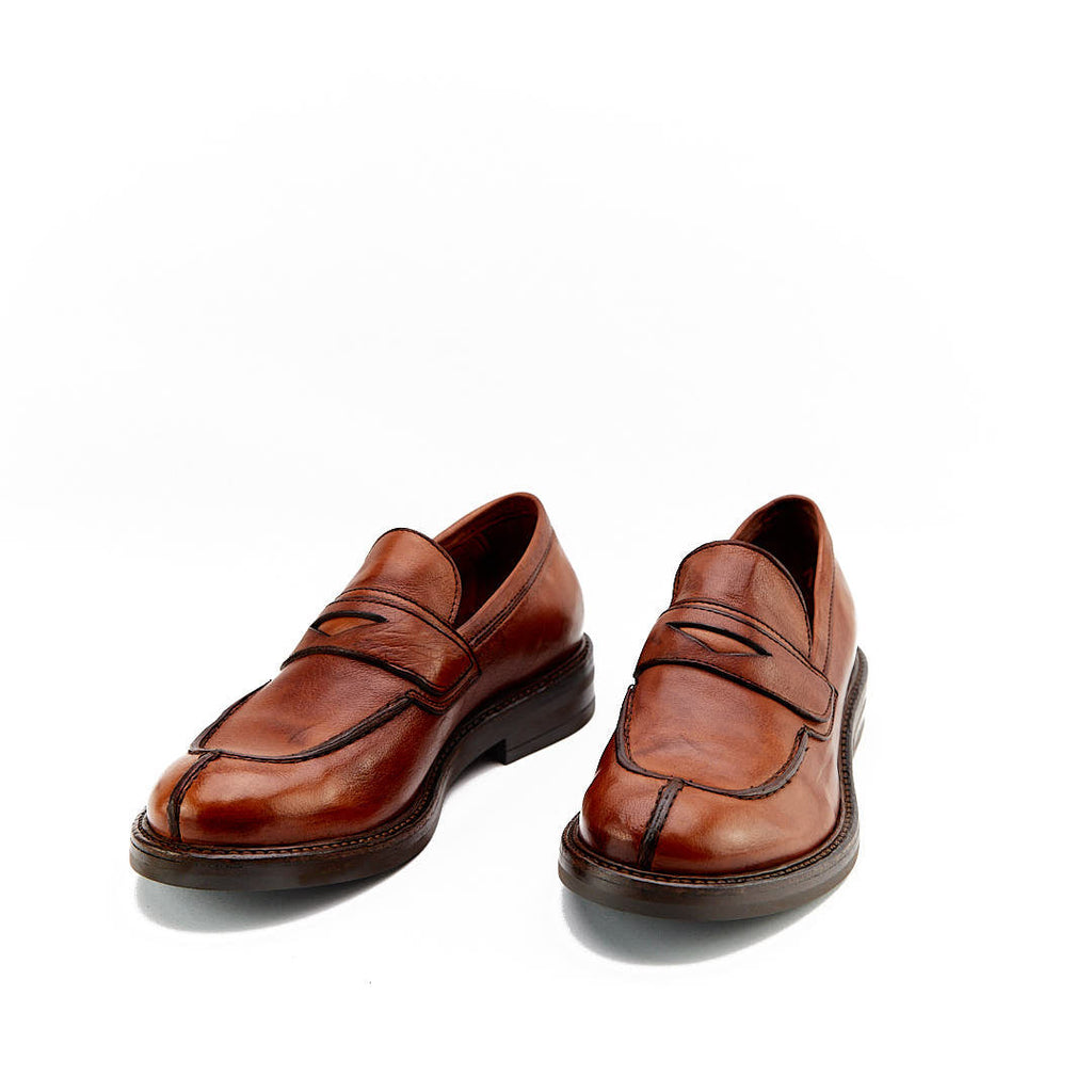 BASEET RUGGINE - Mocassino Uomo in Pelle di Bufalo Tinto in Capo - HUNDRED100® - HUNDRED100