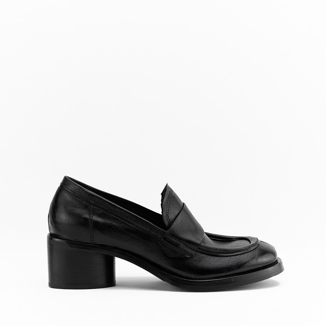 BUKRA - Mocassino Donna in Pelle di Bufalo  - HUNDRED100® - HUNDRED100