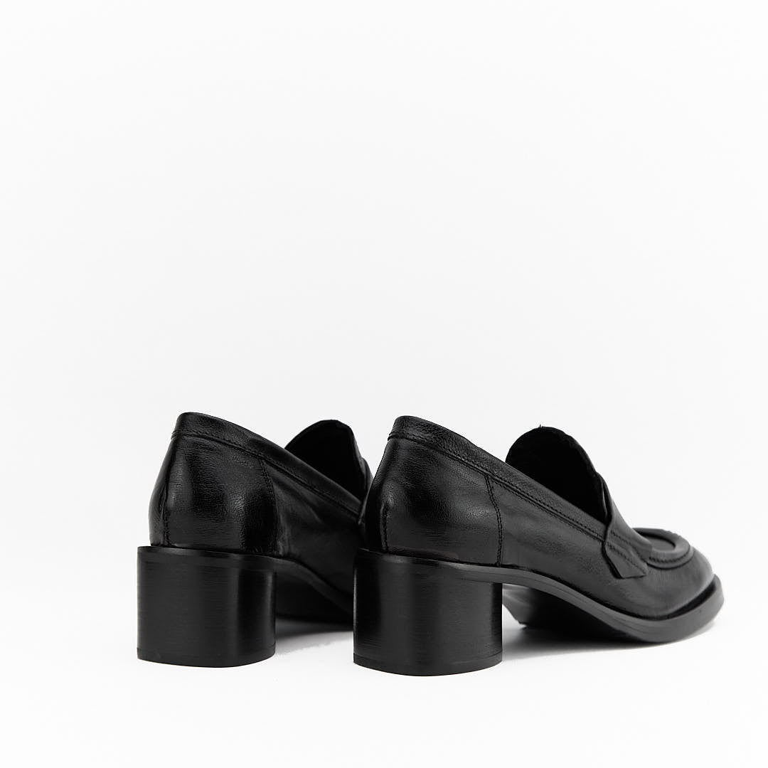 BUKRA - Mocassino Donna in Pelle di Bufalo  - HUNDRED100® - HUNDRED100