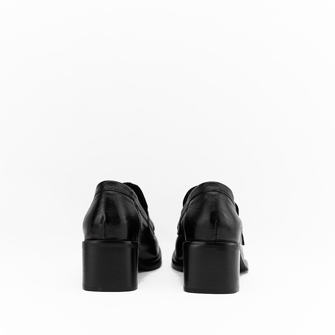 BUKRA - Mocassino Donna in Pelle di Bufalo  - HUNDRED100® - HUNDRED100