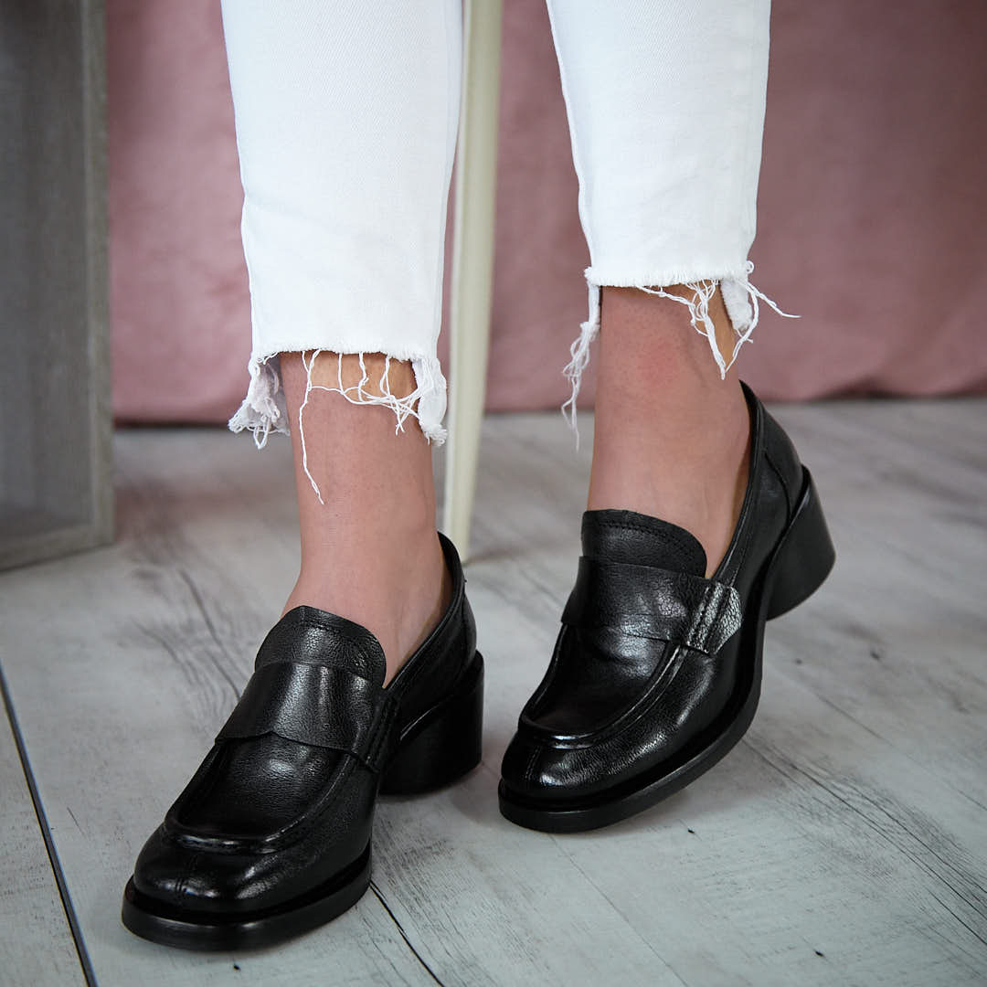 BUKRA - Mocassino Donna in Pelle di Bufalo  - HUNDRED100® - HUNDRED100